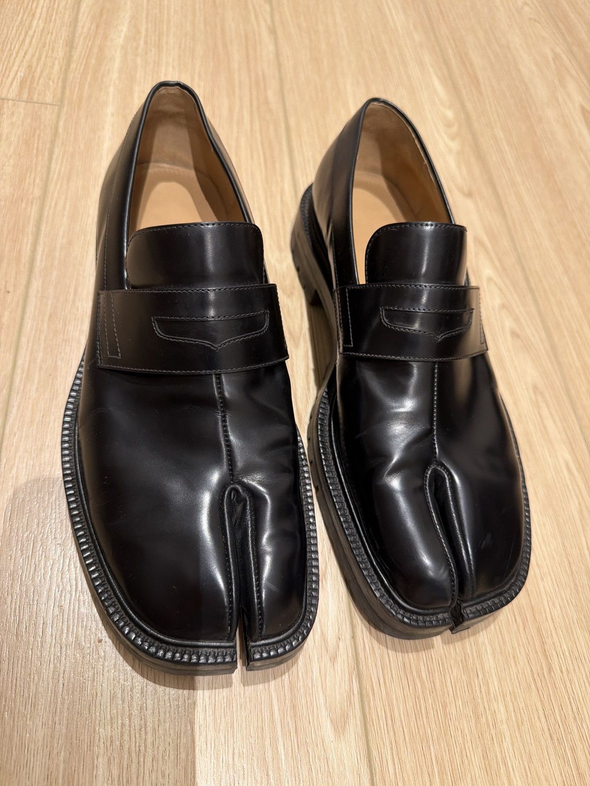 Maison Margiela Maison Margiela Tabi Loafers Size US 12 / EU 45 - 1 Thumbnail
