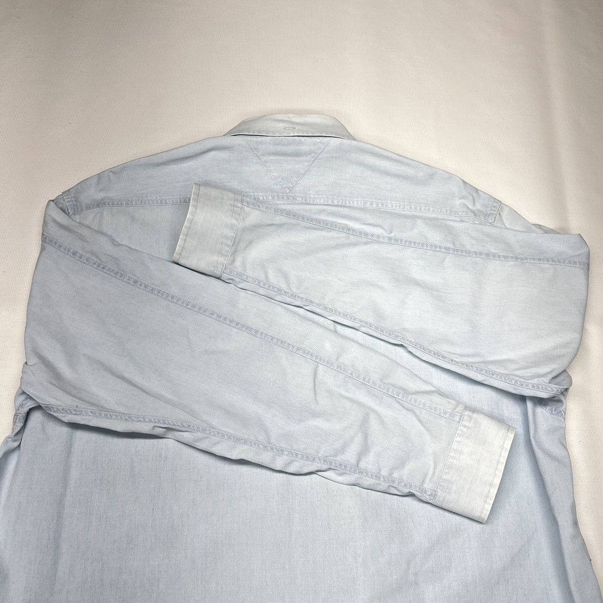 Tommy Hilfiger × Vintage VTG Tommy Hilfiger Button Down Shirt White Blue Faded Size US L / EU 52-54 / 3 - 14 Thumbnail