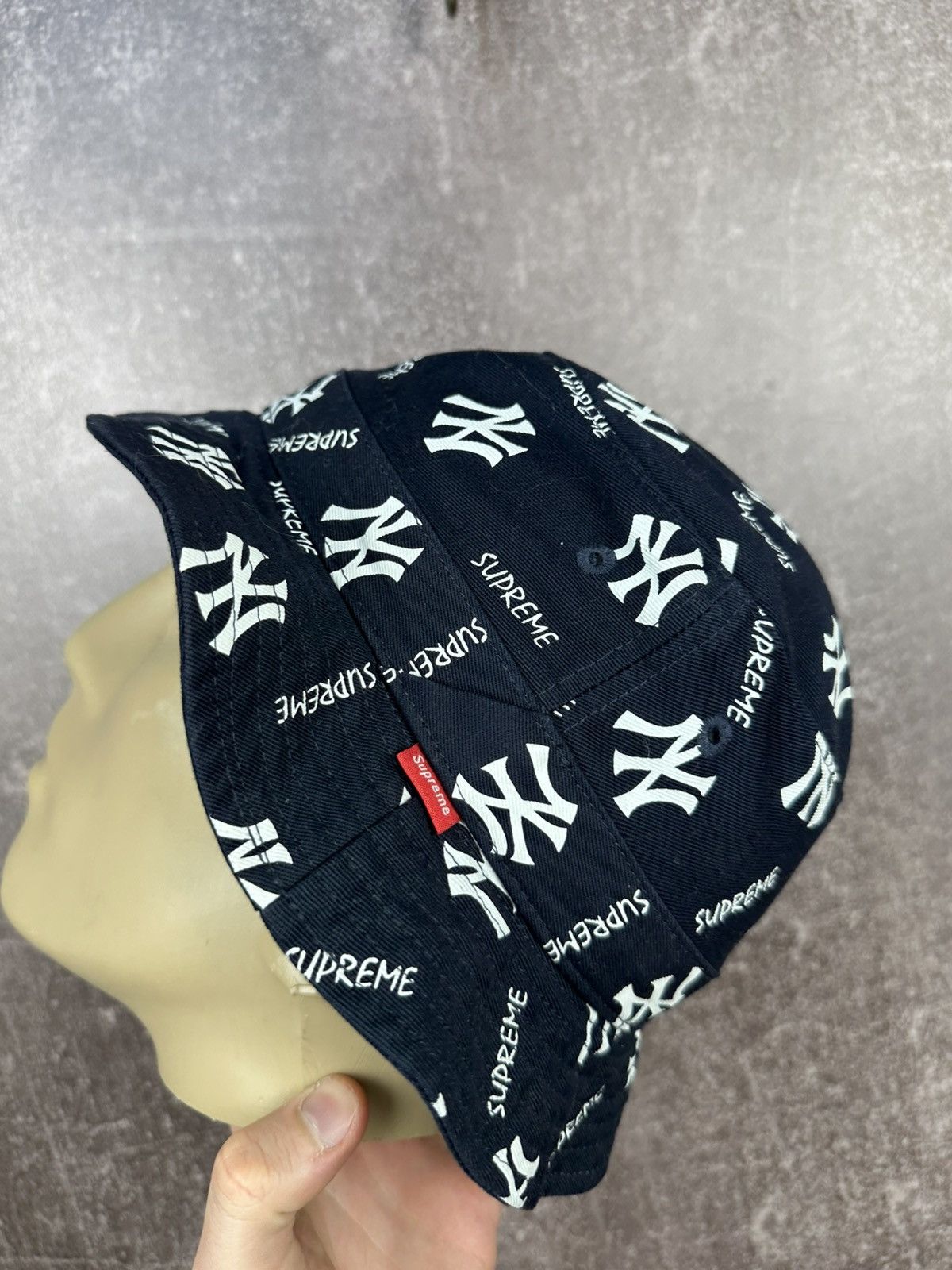 47 Brand × New York Yankees × Supreme Supreme x New York Yankees bucket hat Size ONE SIZE - 8 Thumbnail