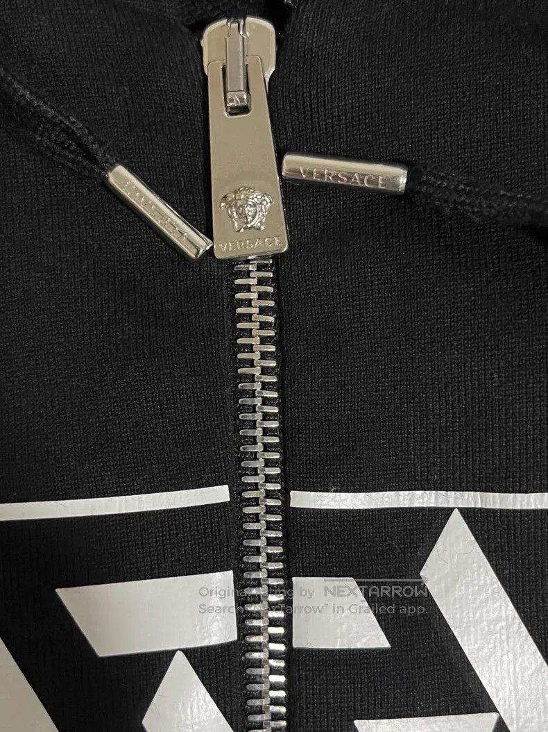 Versace Versace Jacket and sweatshirt Size US M / EU 48-50 / 2 - 3 Thumbnail