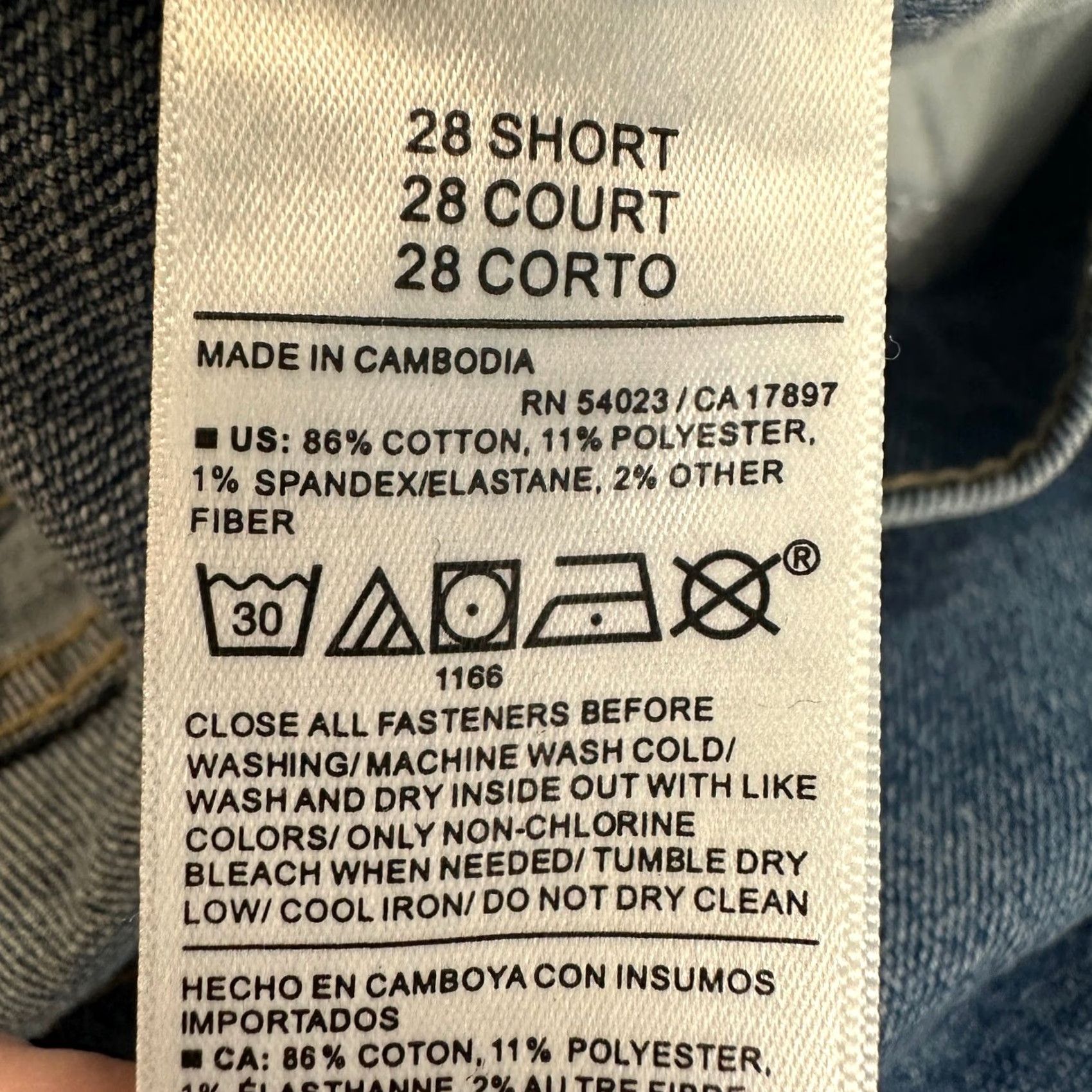 Old Navy Old Navy Womens Wow Boyfriend Jeans 28 Short Blue Distressed Mid-Rise Stretch NEW Size 28" / US 6 / IT 42 - 7 Thumbnail