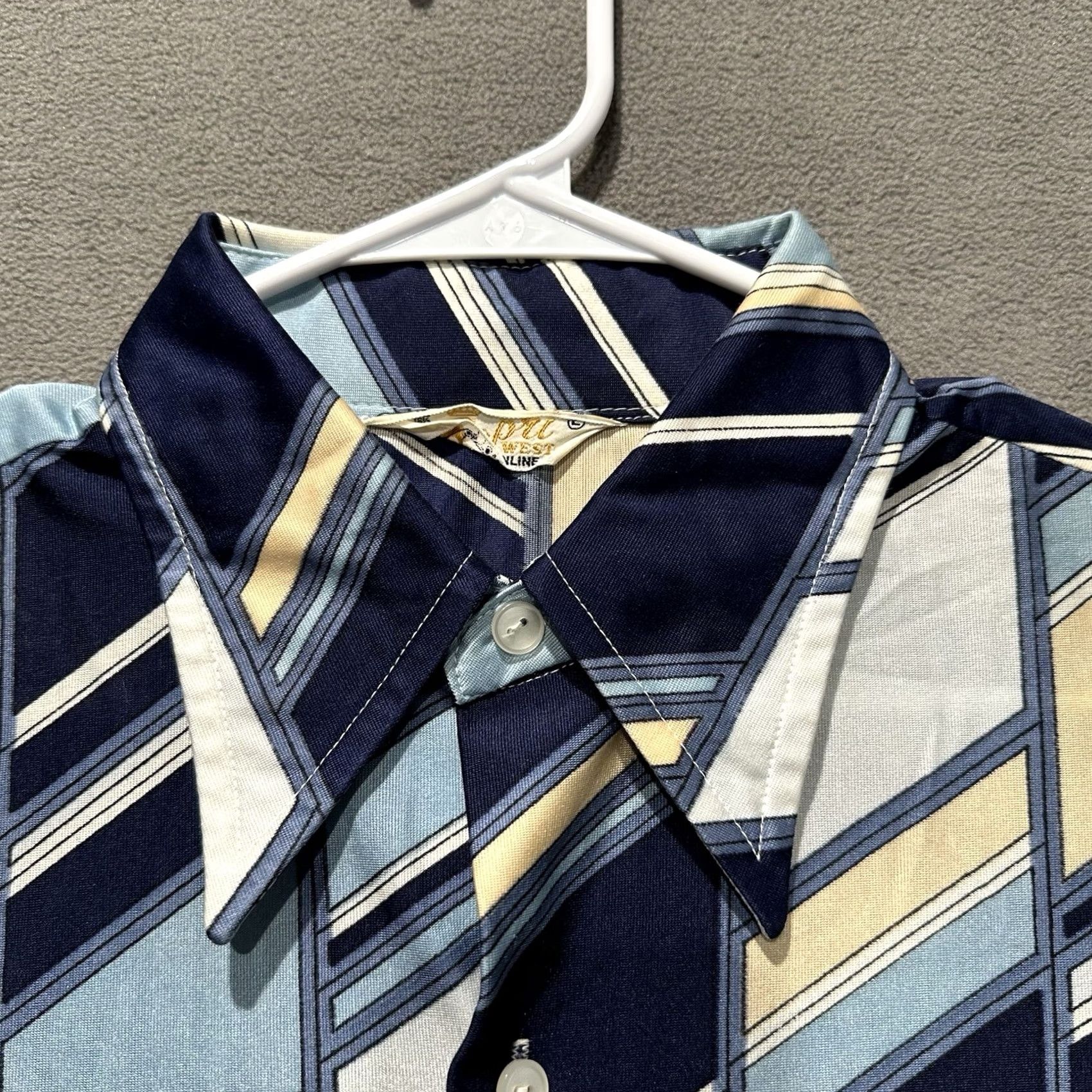 Vintage VTG Capri West Townline Shirt Mens Large Blue Geometric Dagger Disco Rave 70s Size US L / EU 52-54 / 3 - 3 Thumbnail