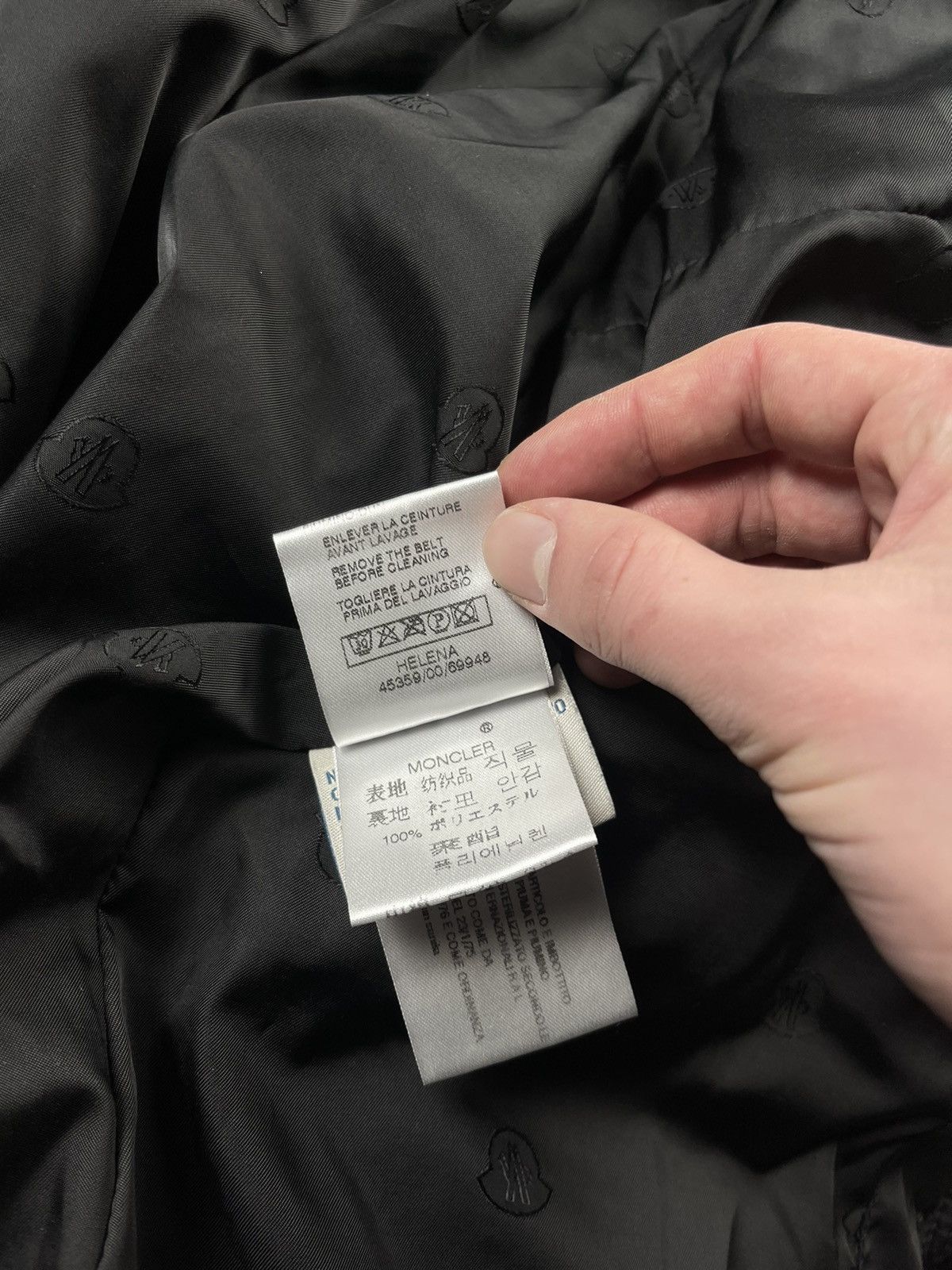 Moncler Moncler “Helena” Black Quilted Down Jacket Made in Romania Size L / US 10 / IT 46 - 17 Thumbnail