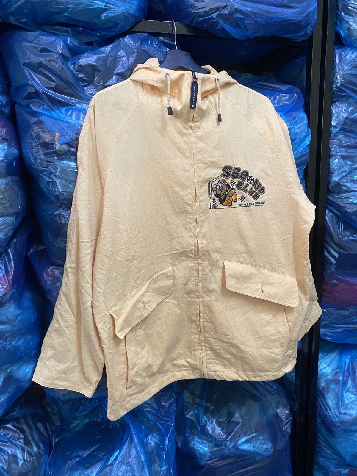 Vintage Vintage Second Club Early Bears Yellow Hooded Windbreaker Size US M / EU 48-50 / 2 - 3 Thumbnail