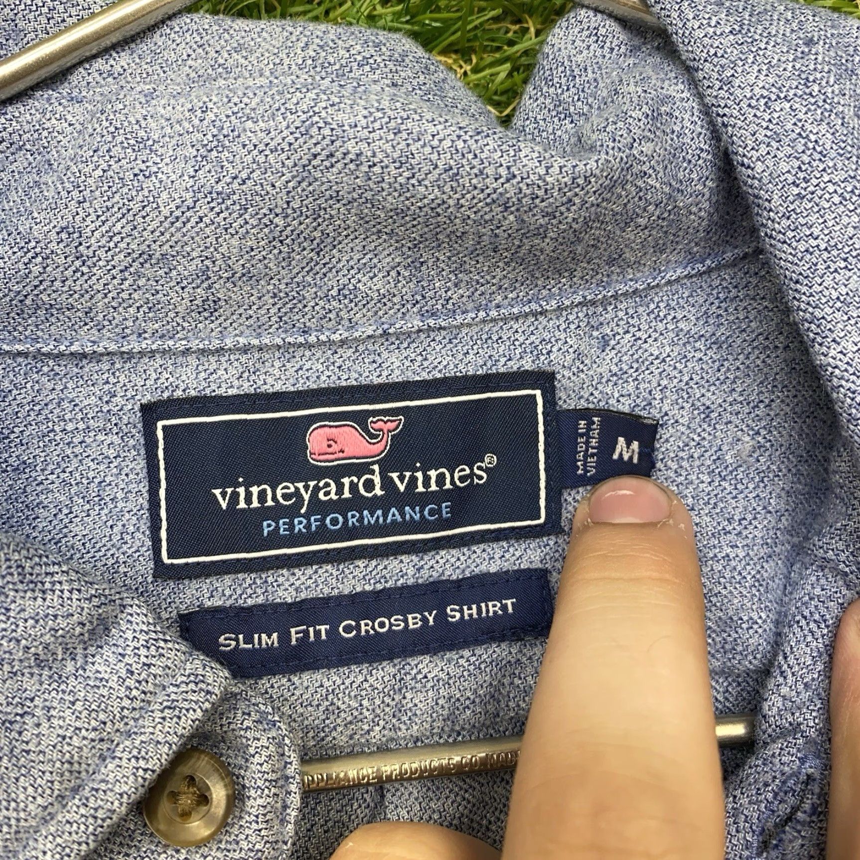 Vineyard Vines Vineyard Vines Shirt Mens Medium Chambray Crosby Slim Fit Button Up Preppy Blue Shirt Size US M / EU 48-50 / 2 - 3 Thumbnail