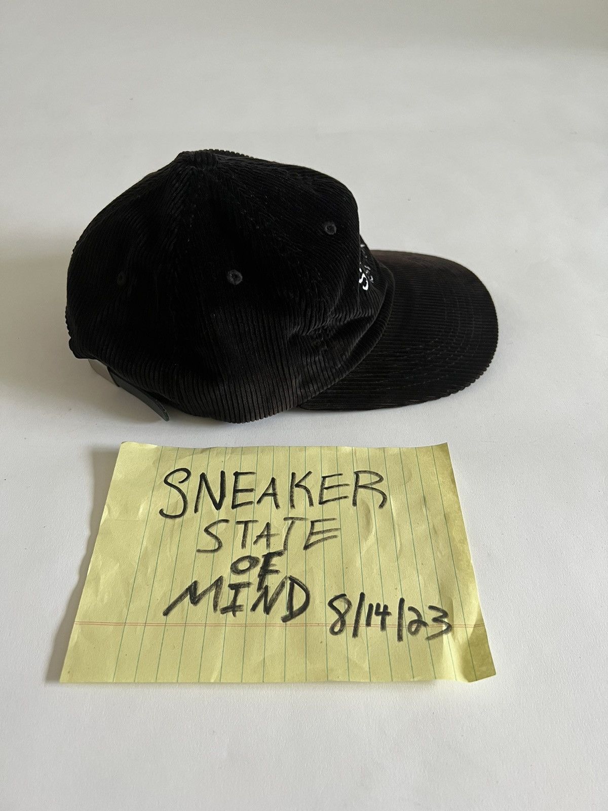 Supreme × Vintage RARE Black Supreme classic logo corduroy 6 Panel S/S 2015 Size ONE SIZE - 3 Thumbnail
