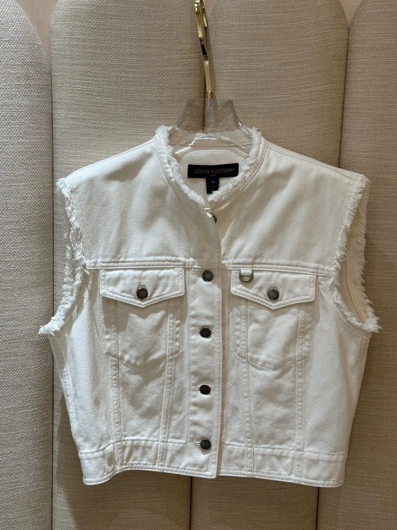 Louis Vuitton louis vuitton 2024 New Women's Sleeveless Crew Neck Jacket Size S / US 4 / IT 40 - 1 Thumbnail