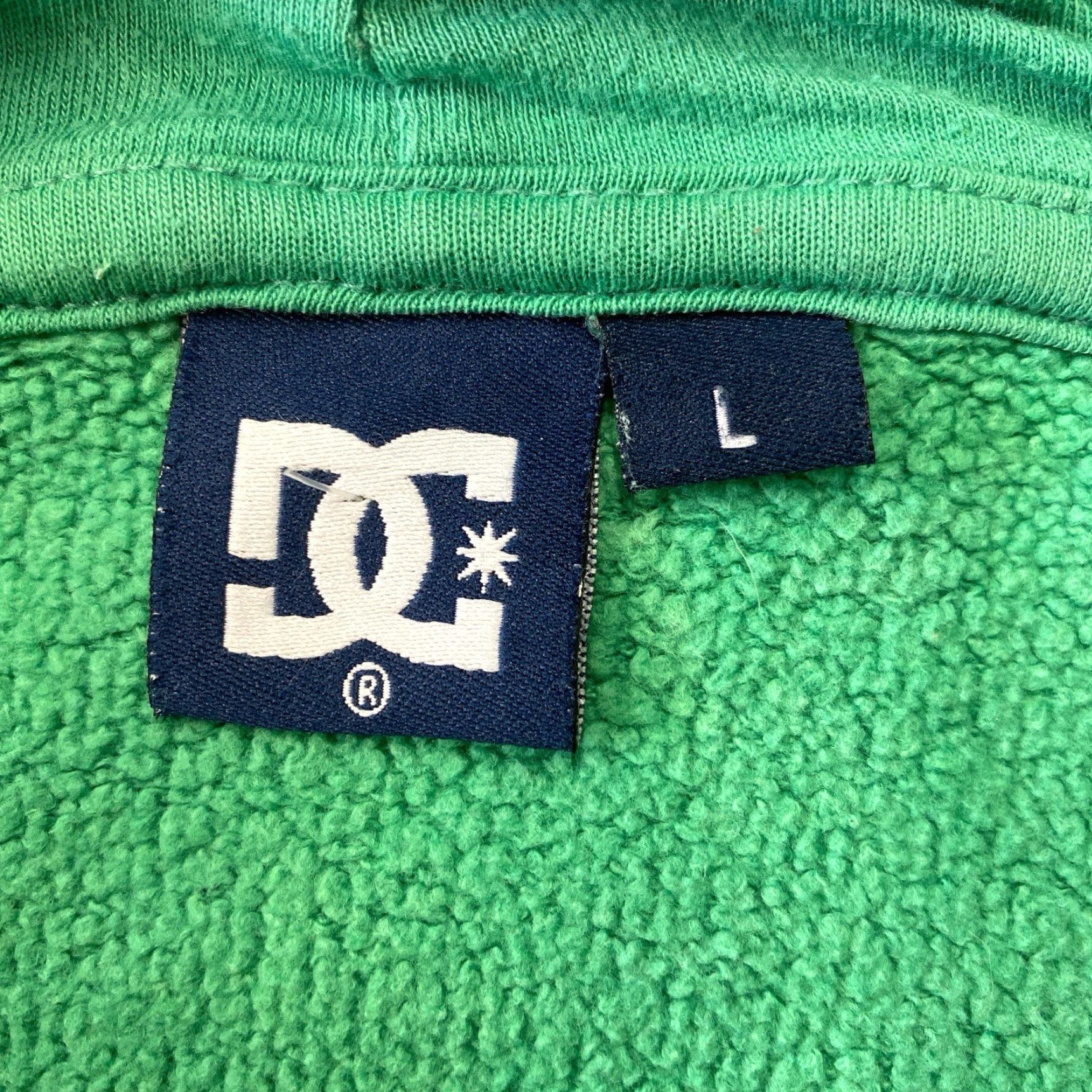 Vintage VINTAGE DC Shoes Hoodie Mens Large Green Logo Graphic Print Full Zip Hooded Pockets Skateboarding 2000s Size US L / EU 52-54 / 3 - 4 Thumbnail