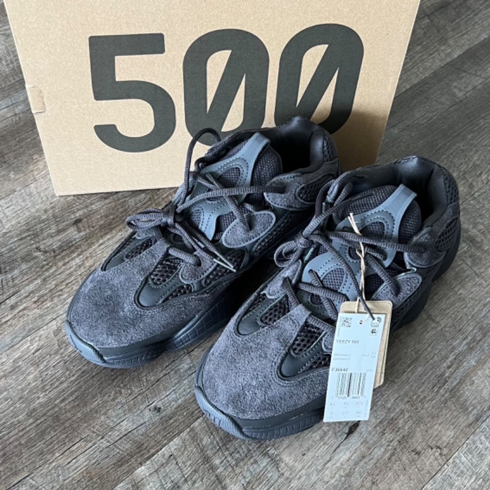 Adidas New! YEEZY 500 black sneakers, Authentic Size US 9 / IT 39 - 1 Thumbnail