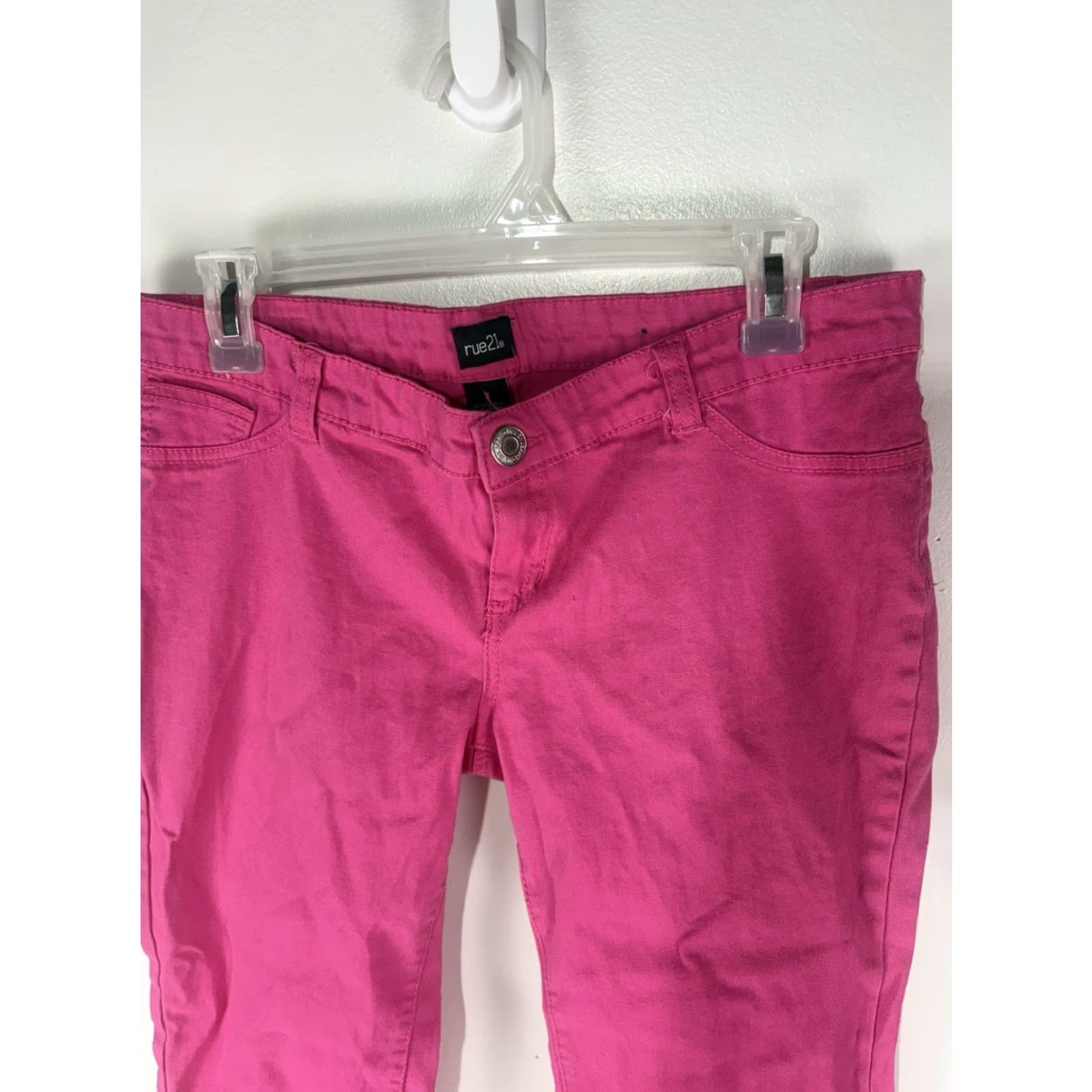 Vintage Rue 21 Cropped Jeans Womens 9 Straight 5-Pocket Denim Pink Low Rise 7-9 Inseam 21in Cotton Spandex Size 30" / US 8 / IT 44 - 2 Thumbnail