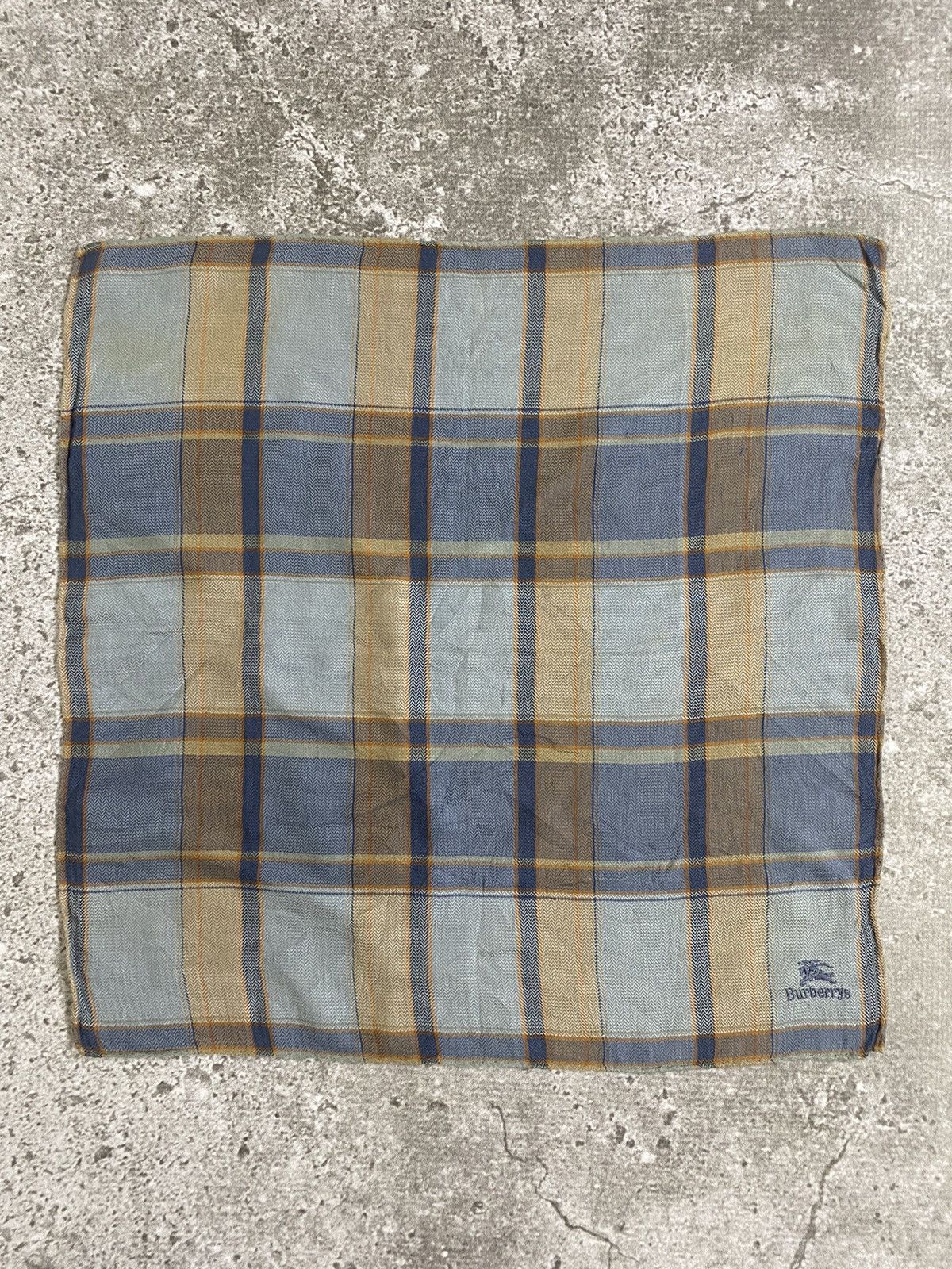 Burberry Burberrys Handkerchief / Bandana / Neckerchief Size ONE SIZE - 2 Thumbnail