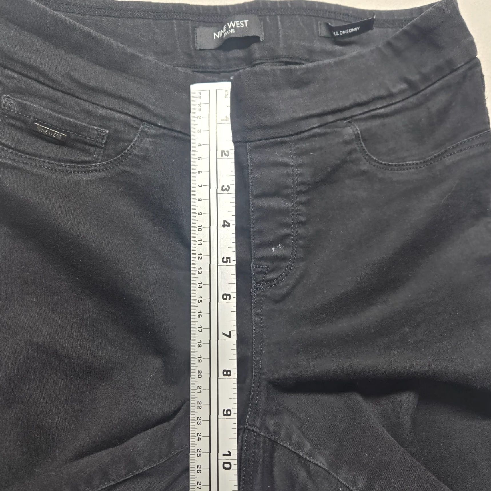 Nine West Nine West Jeans Solid Black Mid Rise Skinny Adult Women Size 8 Denim Cotton Blend 5-Pocket Zipper Stretch Jeans Womens Size 29" - 5 Thumbnail