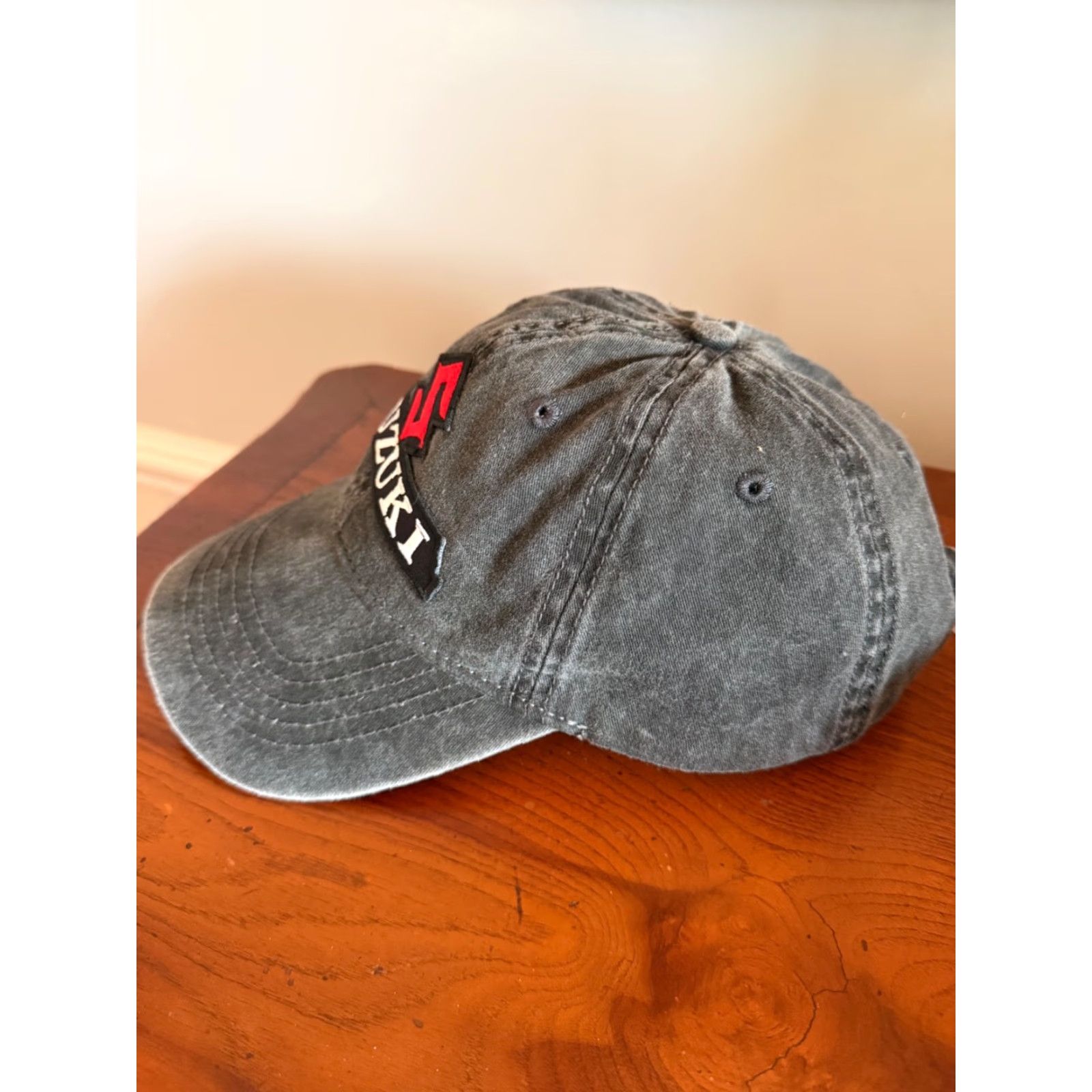 Vintage VINTAGE Suzuki Hat Strapback Black Rare Patch Motorcycle Cap Adjustable Mens Trucker USA December 1990s Size ONE SIZE - 2 Thumbnail