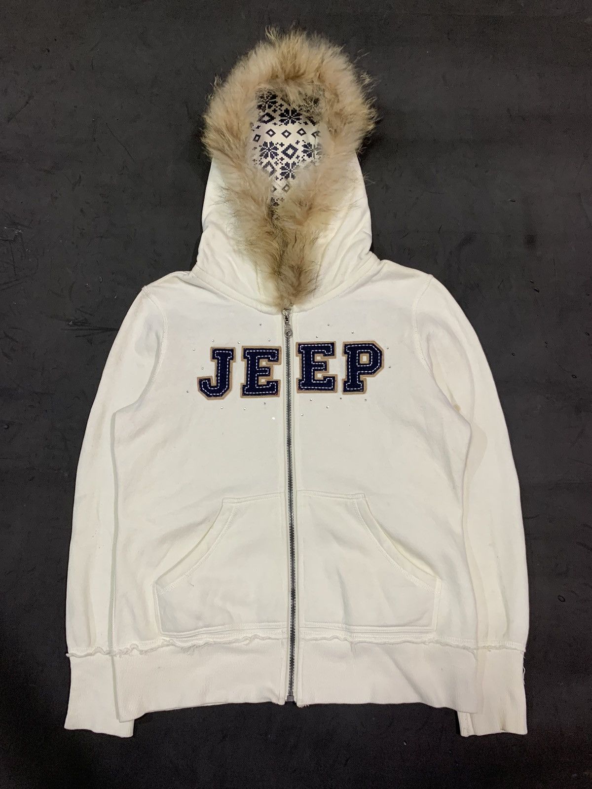image of If Six Was Nine x Jeep Bindingofferjeep Fur Hoodie Ifsixwasnine Lgb Styled in White (Size Small)