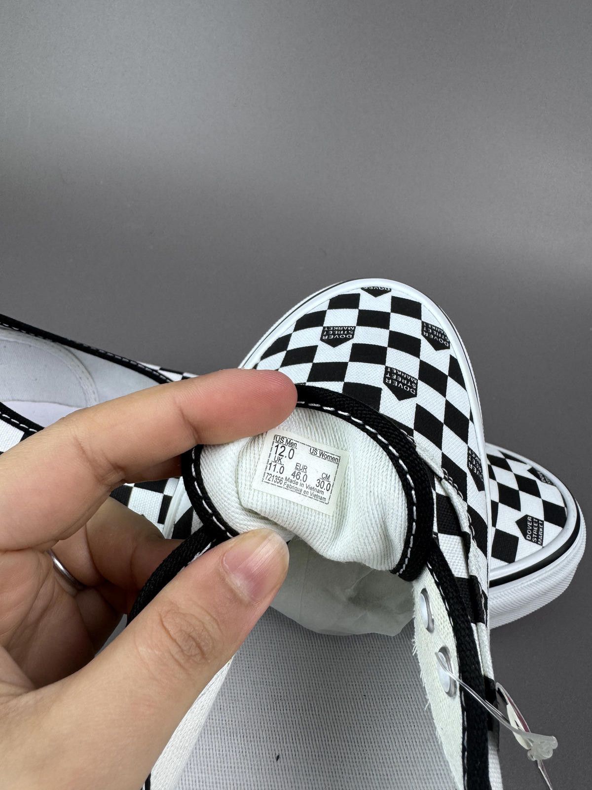 Vans Vans Checkerboard Slip-On Sneakers Size 11 Size US 12 / IT 42 - 5 Thumbnail
