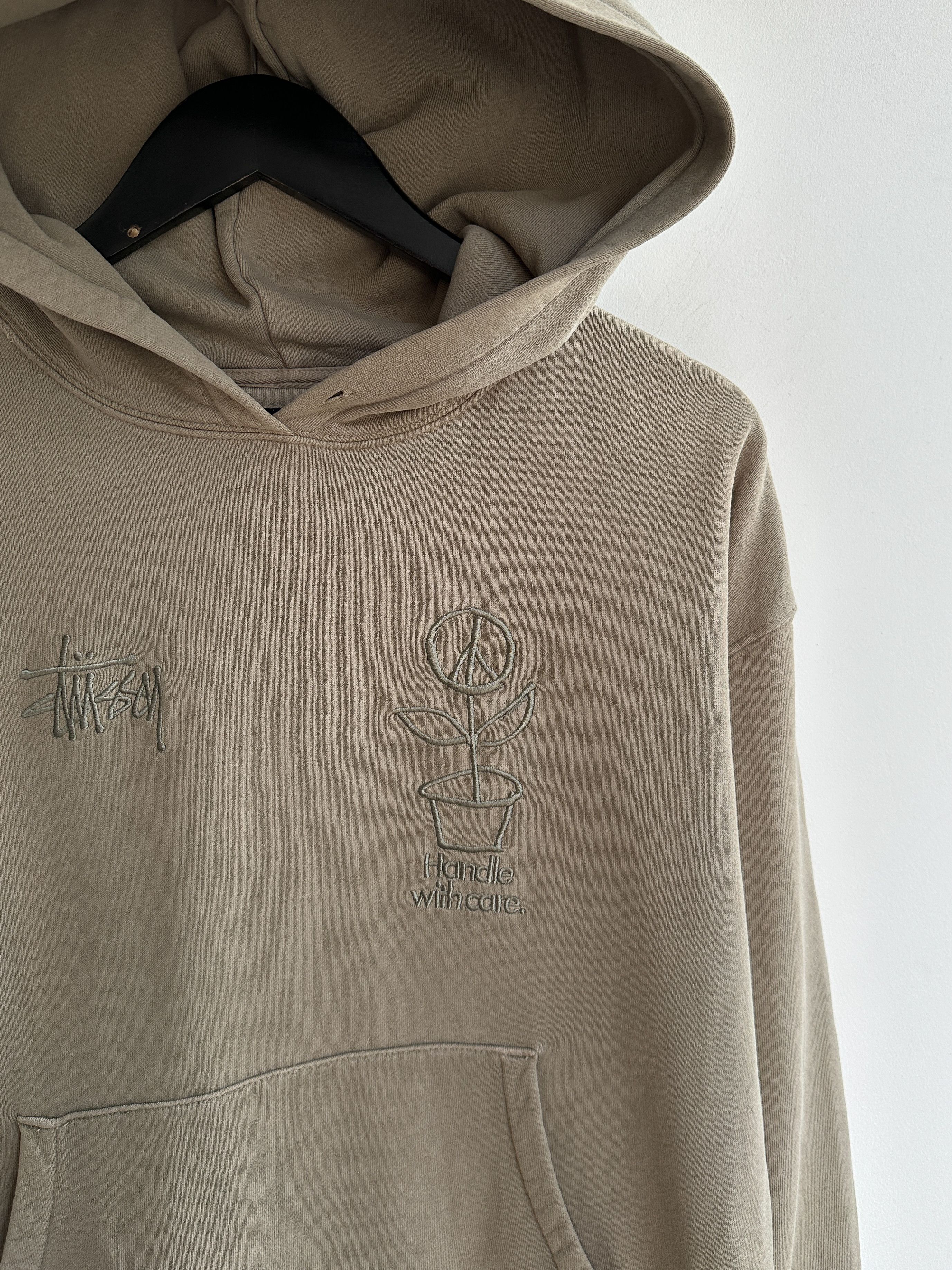Stussy Stussy Embroidery Handle With Care Peace Flower Hoodie Size US XS / EU 42 / 0 - 5 Thumbnail