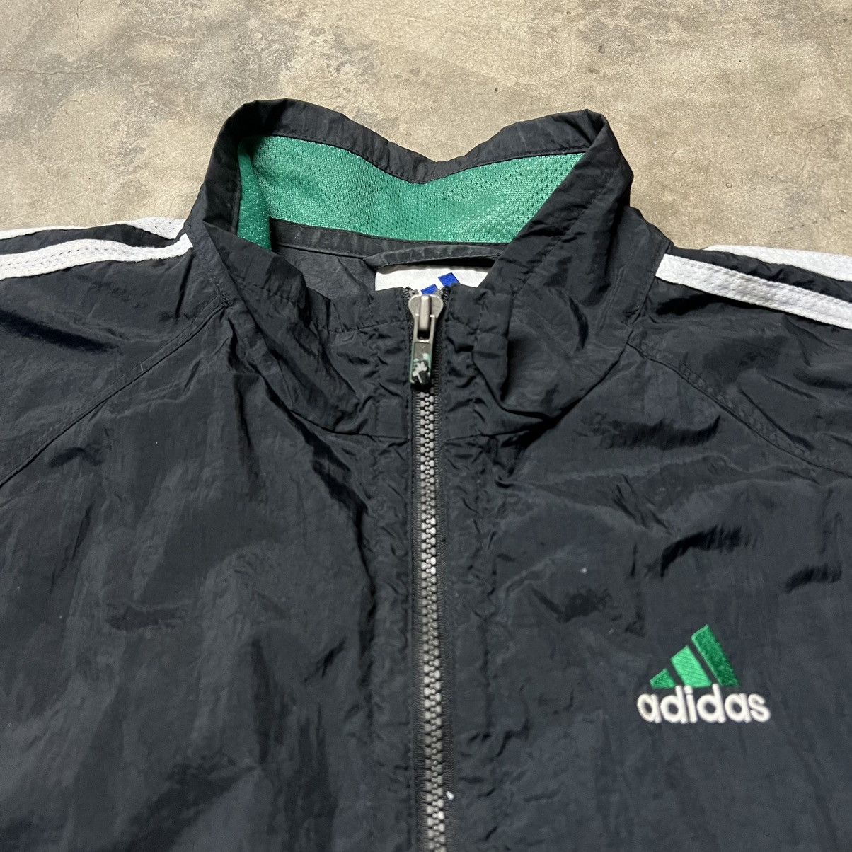 Adidas × Vintage Vintage 90’s Adidas Logo Windbreaker Jacket Size US L / EU 52-54 / 3 - 7 Thumbnail