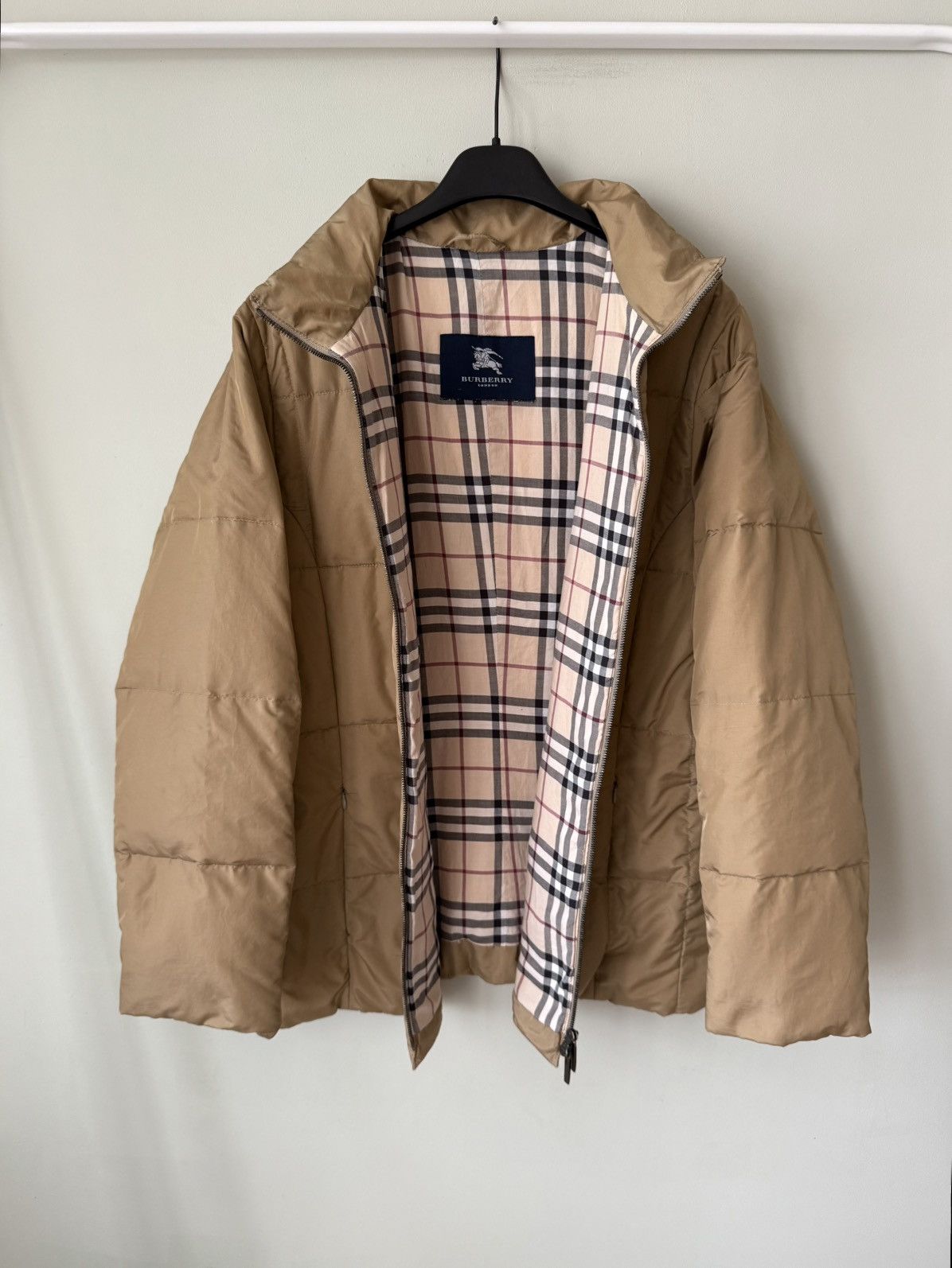 Burberry Burberry London Nova Check puffer jacket Size L / US 10 / IT 46 - 1 Thumbnail
