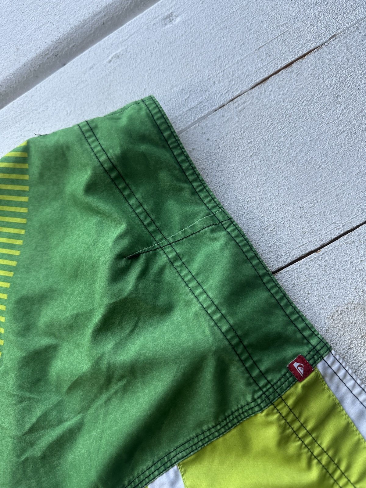 Quiksilver 🚨Vintage Quiksilver Shorts Big Logo Y2K Style 90s Surfing Size US 34 / EU 50 - 12 Thumbnail