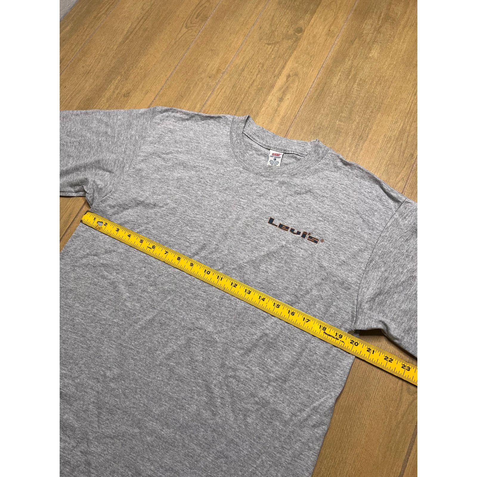 Levi's Vintage 90s Levis Dry Goods T Shirt USA Made Gray Skate Sz L Size US L / EU 52-54 / 3 - 8 Thumbnail