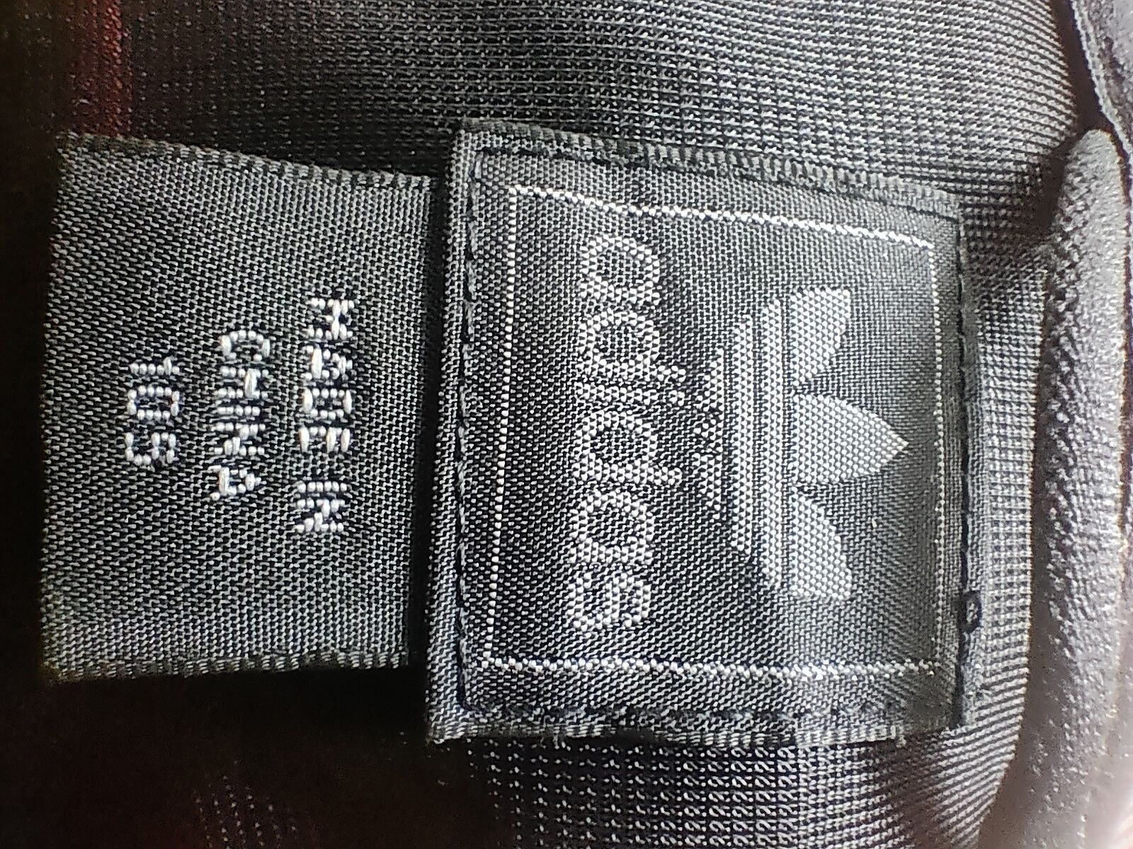 Adidas Vtg Adidas Day of the dead Size US M / EU 48-50 / 2 - 4 Thumbnail