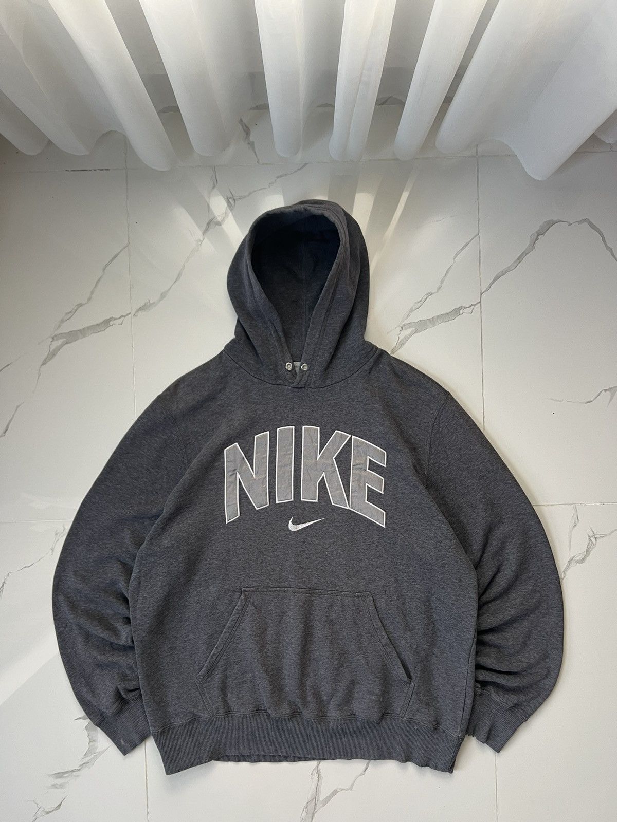 Nike × Vintage 90’s NIKE CENTR SWOOSH SPELLOUT LOGO RARE BAGGY HOODIE Y2K Size US XL / EU 56 / 4 - 1 Thumbnail
