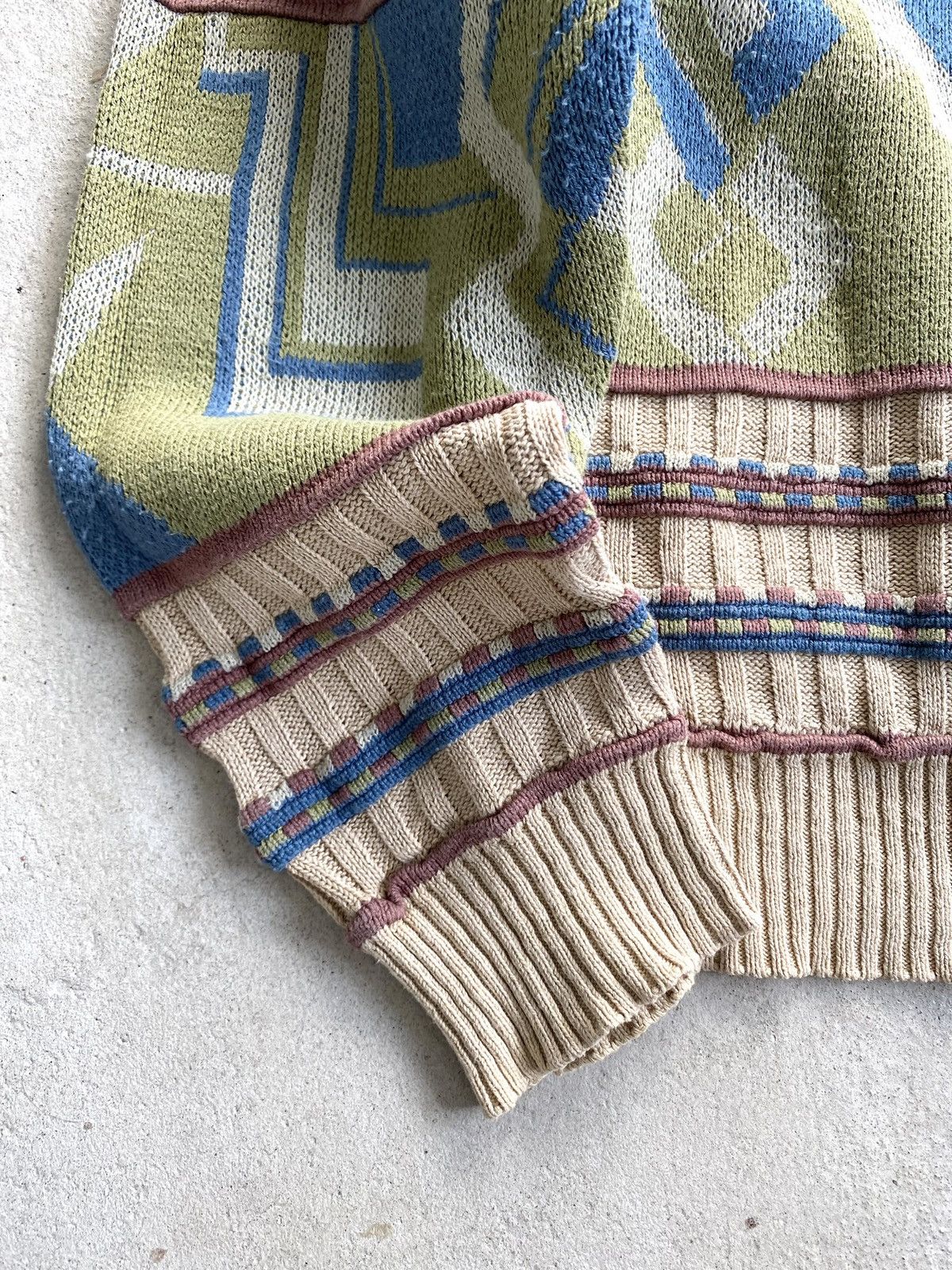 Coogi Rare! Vintage Abstract Knit Sweater Japanese Hype Retro Size US M / EU 48-50 / 2 - 7 Thumbnail