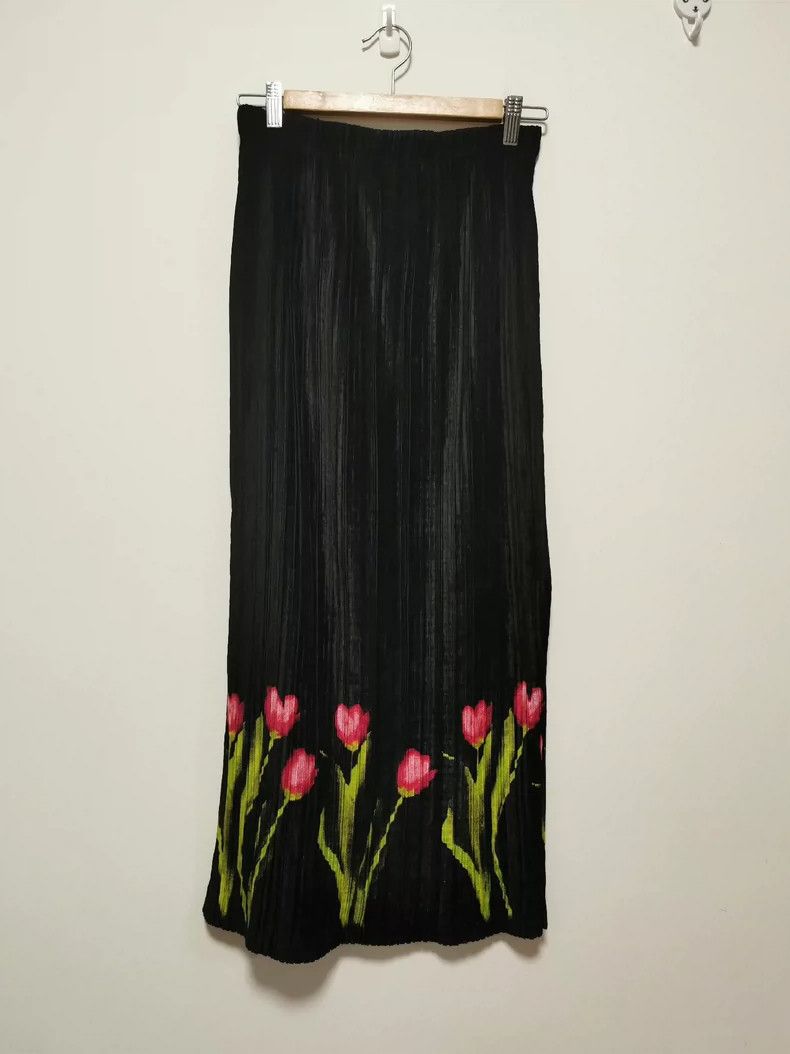 Issey Miyake Issey Miyake size:3 Rare vintage tulip skirt from the main Size 22" - 1 Thumbnail
