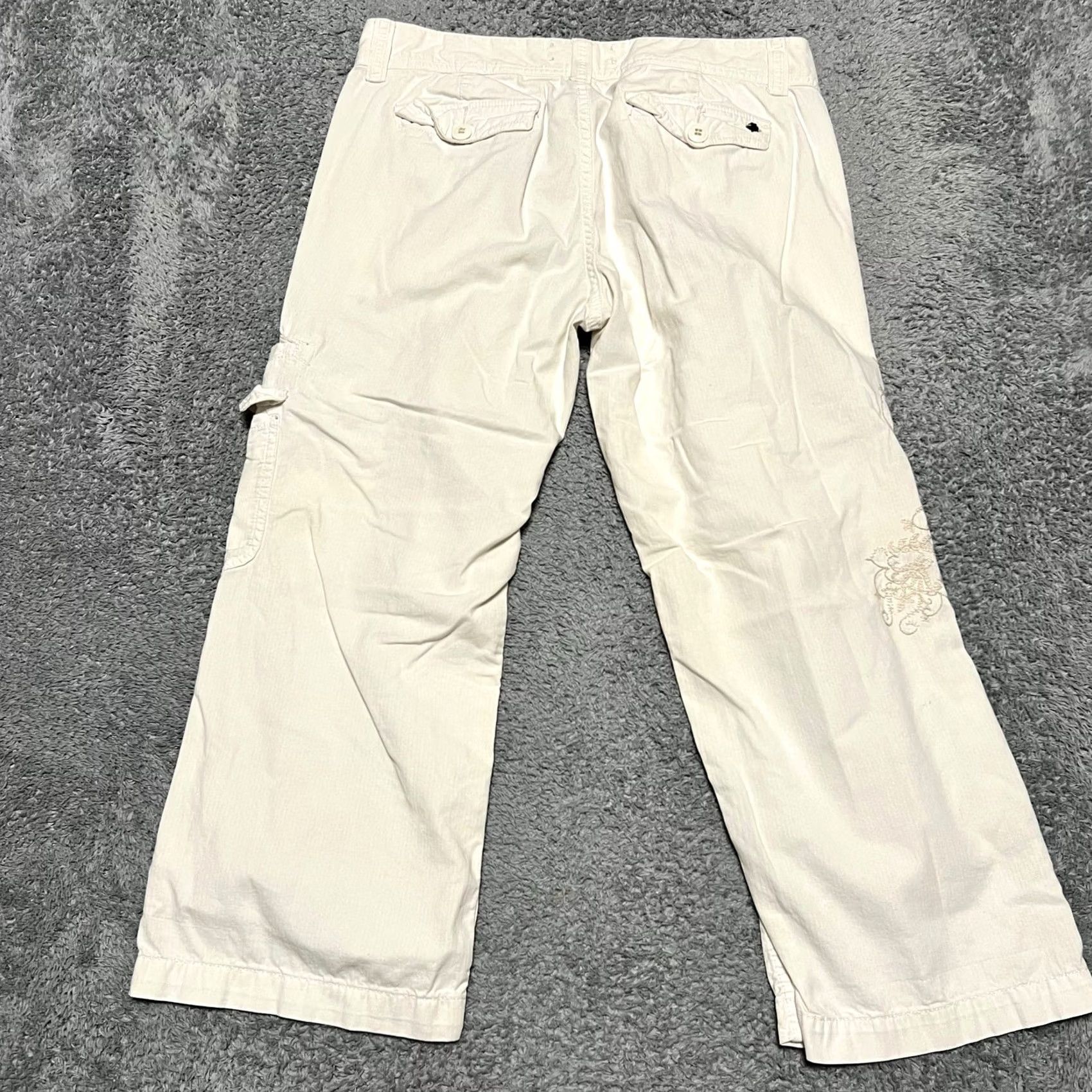 Lucky Brand Lucky Brand Pants Women 30x23 Floral Embroidered Cargo Capri Crop White 33 Regular Women Mens Girls Size 24" / US 00 / IT 34 - 4 Thumbnail