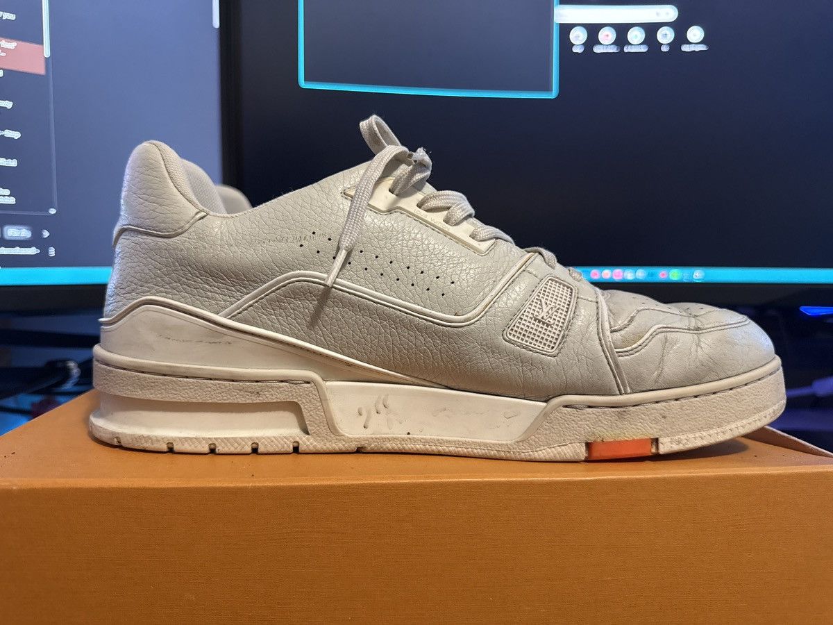 Louis Vuitton Louis Vuitton OG Trainer Gray/White/Orange LV9 Size US 9 / EU 42 - 4 Thumbnail
