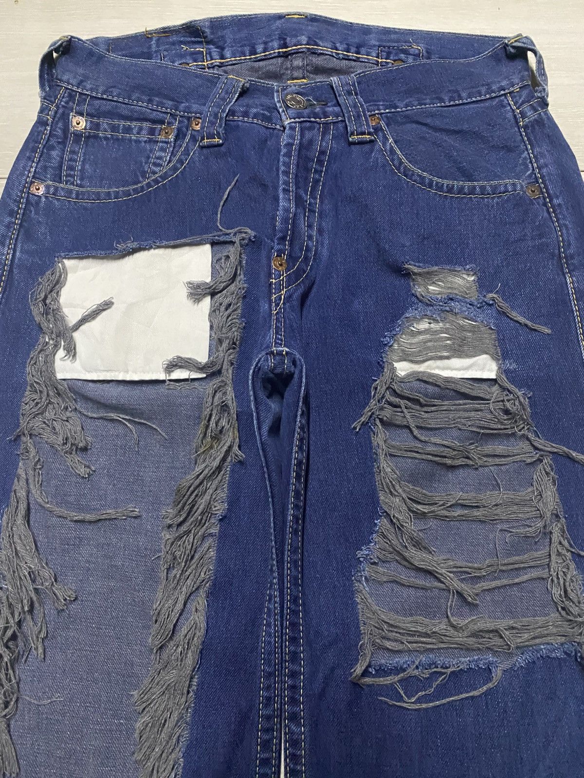 Levi's Levis 902 Blue Wash Ripped Baggy Jeans Size US 31 - 3 Thumbnail