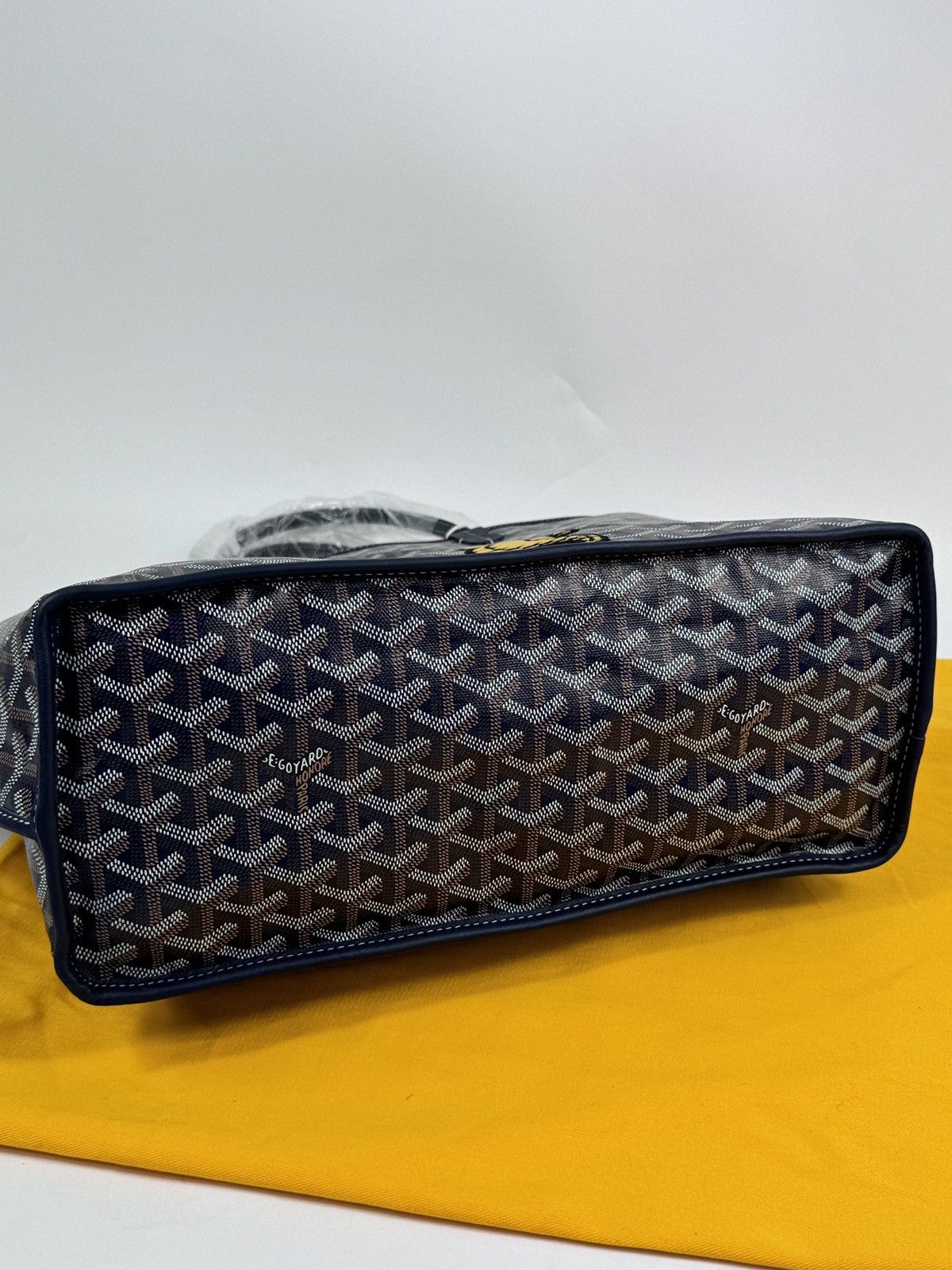 Goyard ANJOU PM SEAHORSE EMBROIDERY 2024 LIMITED EDITION BAG Size ONE SIZE - 12 Thumbnail