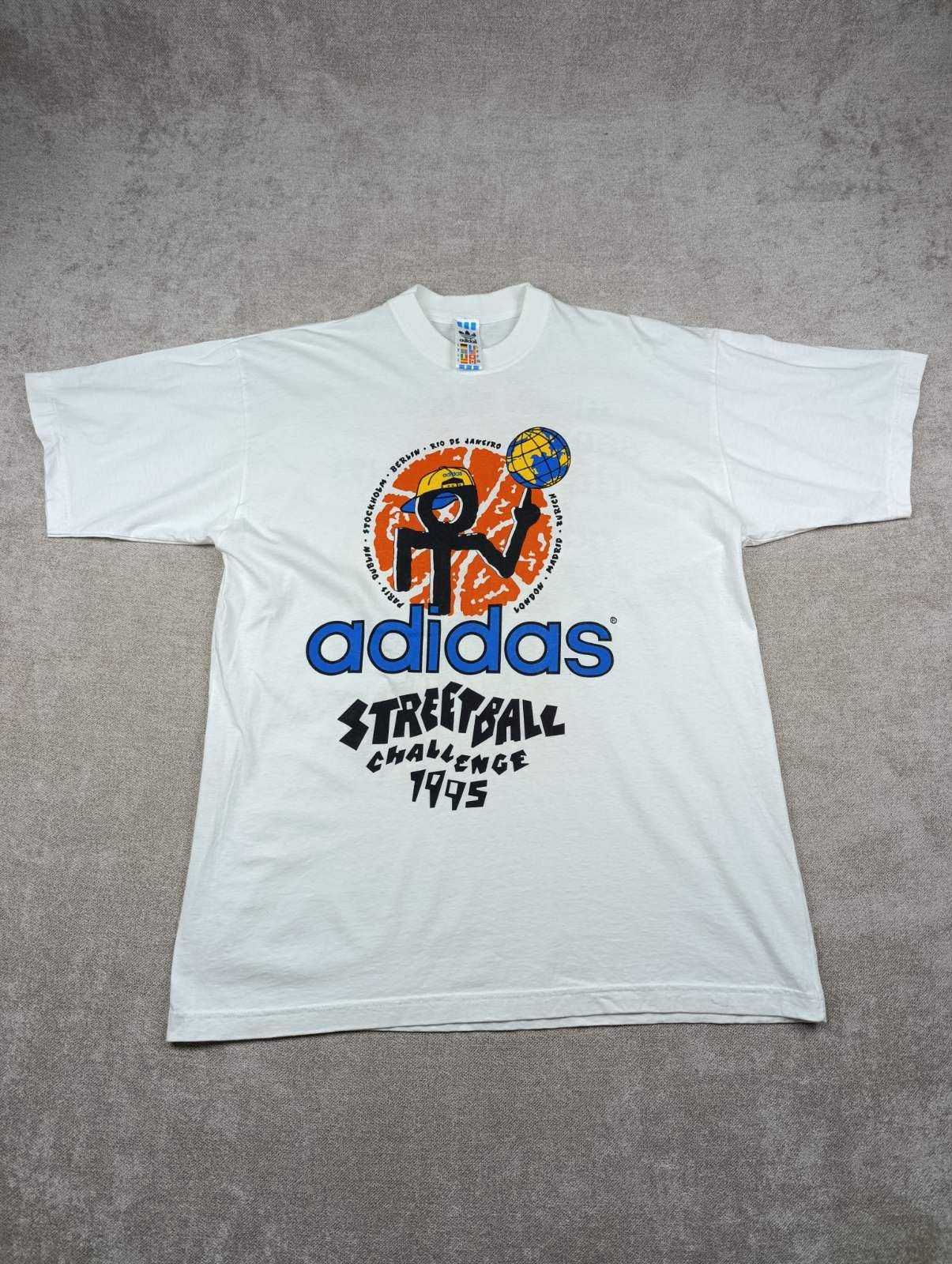 Adidas ADIDAS STREETBALL CHALLENGE 1995 VINTAGE BIG LOGO SHIRT Size US XL / EU 56 / 4 - 1 Thumbnail