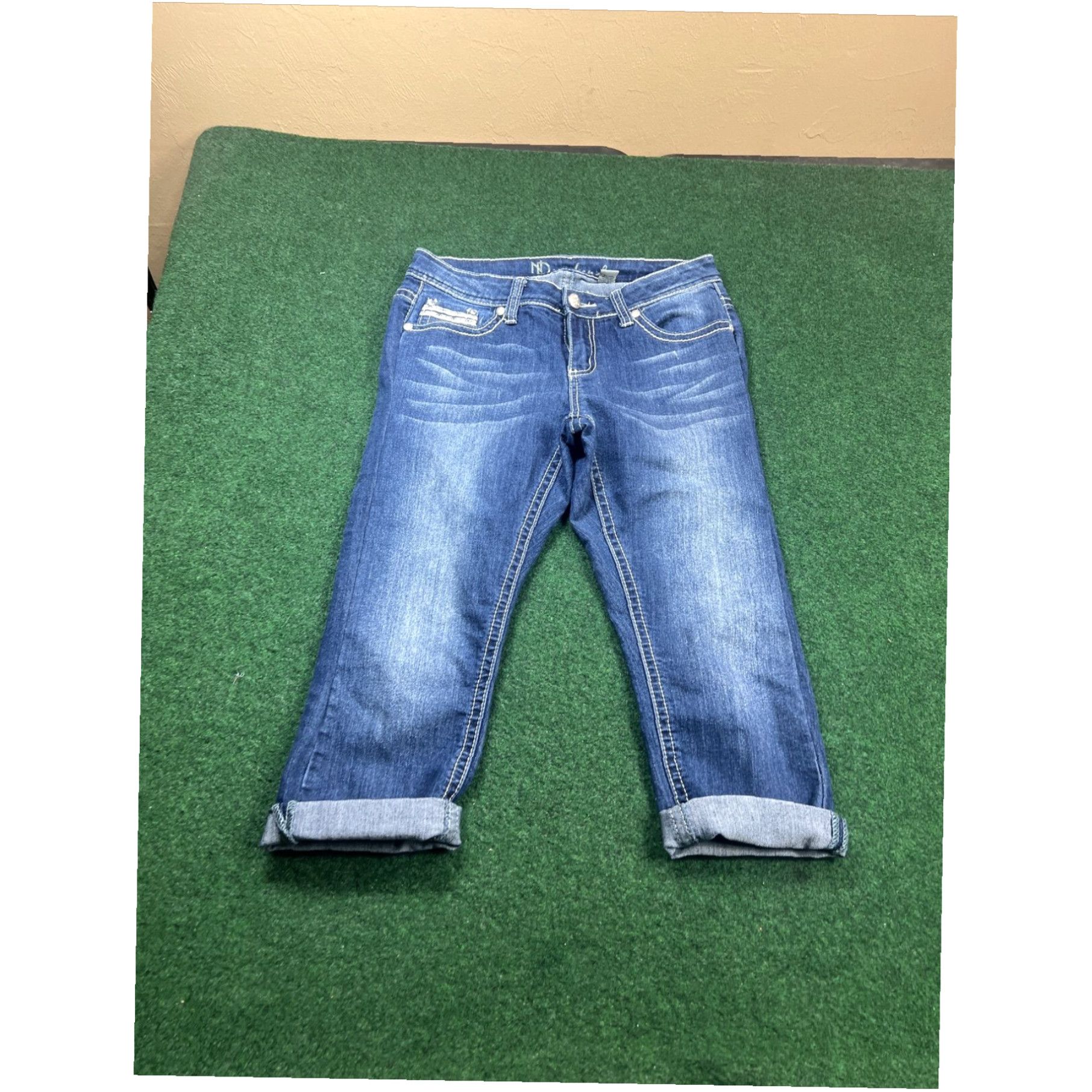 Vintage ND Weekend Jeans Womens 6 Mid Rise Capri Cuffed Pockets Wash Blue Denim 28x19 Size 28" / US 6 / IT 42 - 1 Thumbnail
