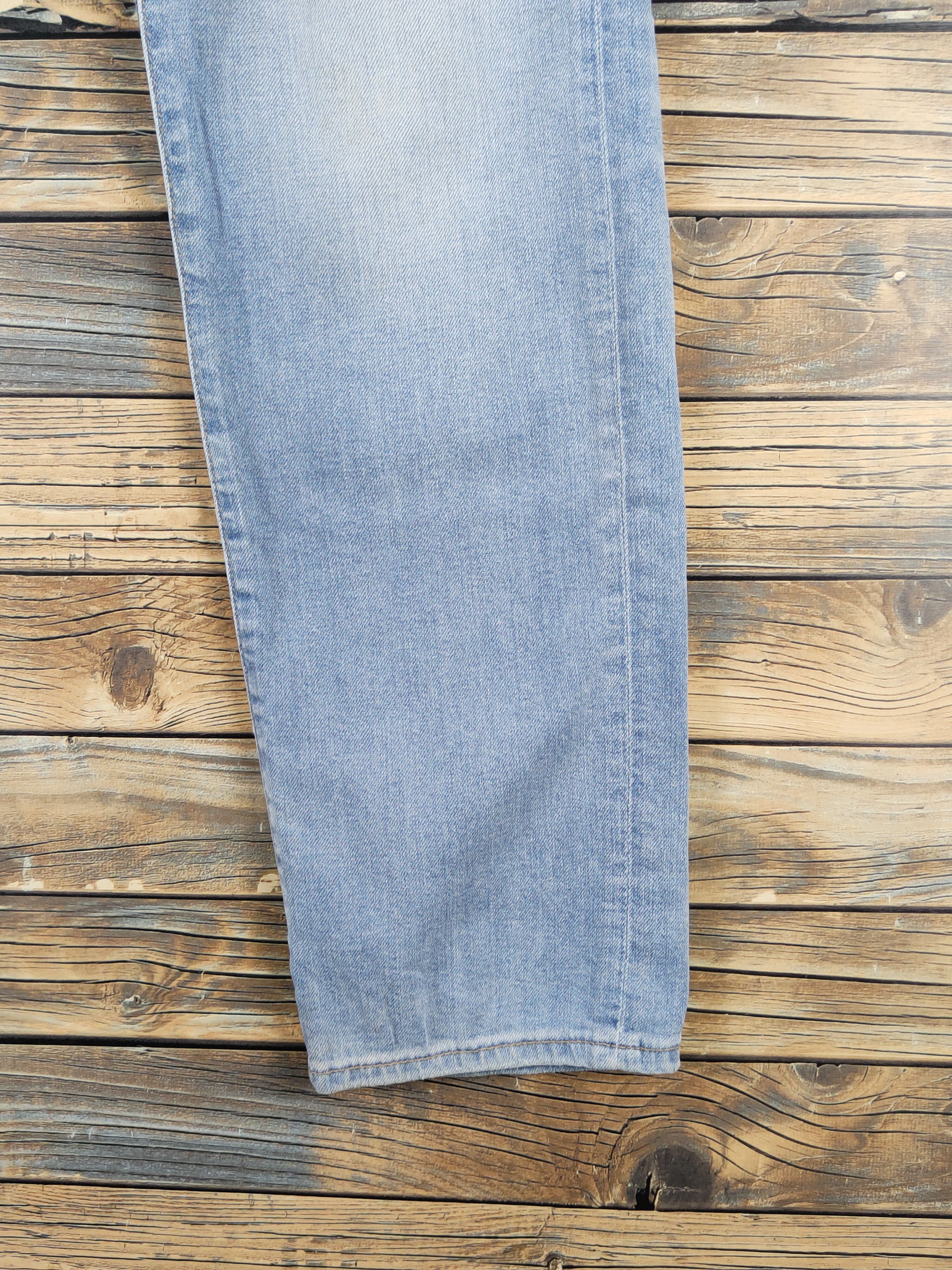 Japanese Brand Uniqlo Blue Faded Distressed Ripped Jeans #W1297 Size US 31 - 6 Thumbnail