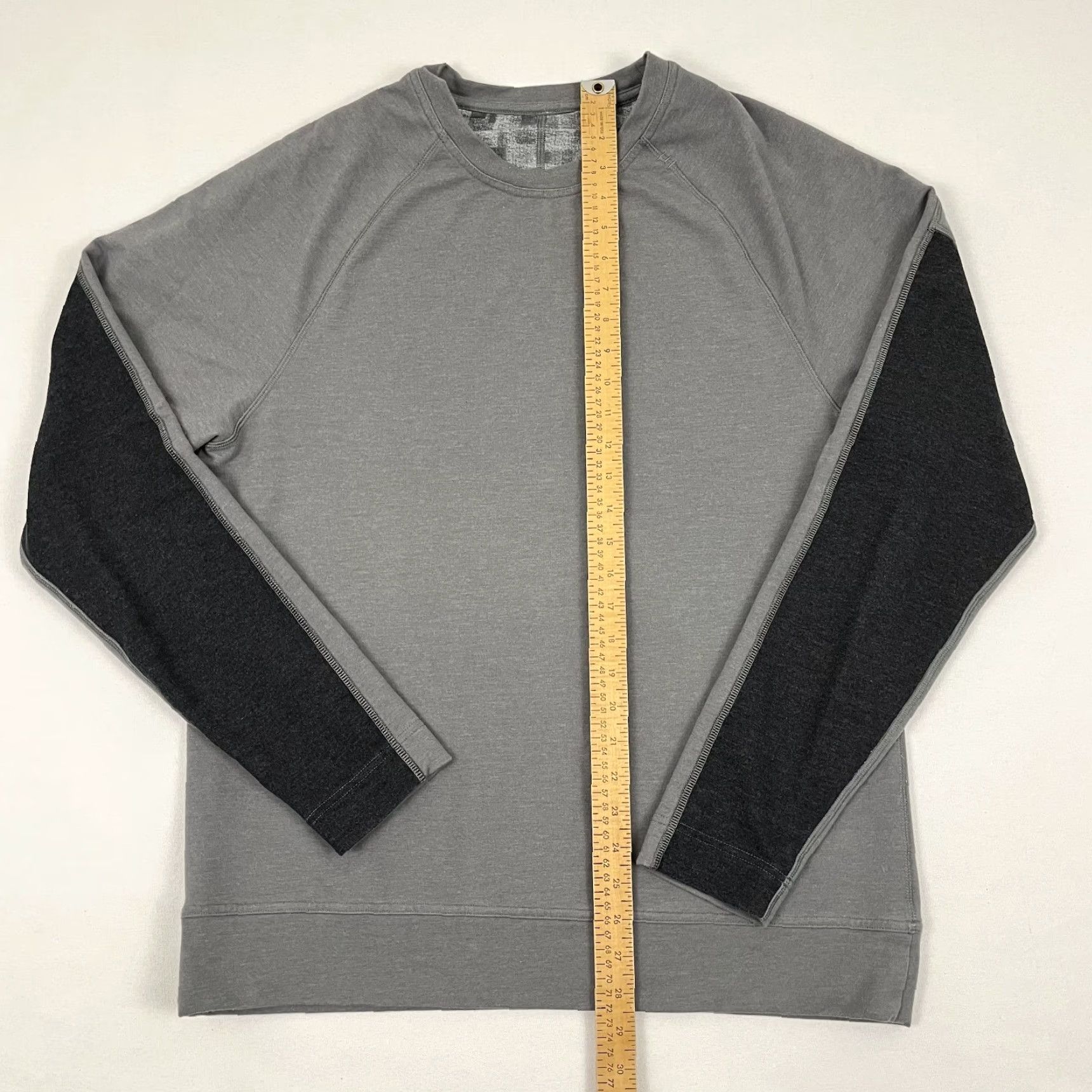 Lululemon Lululemon Sweatshirt Mens Large Gray Active Crewneck Athleisure Casual Lounge Size US L / EU 52-54 / 3 - 4 Thumbnail