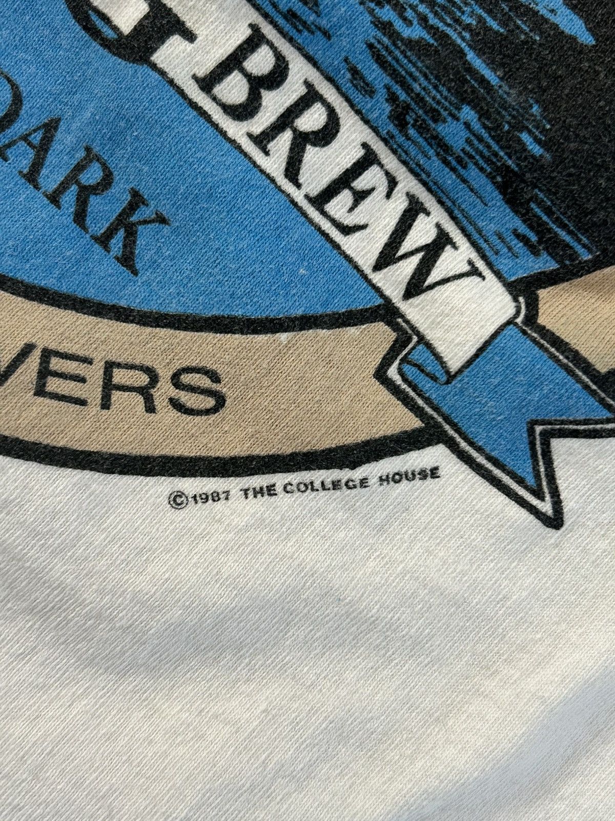 Vintage Vintage 1987 Alaskan Whale Ale brewery tshirt Size US L / EU 52-54 / 3 - 3 Thumbnail
