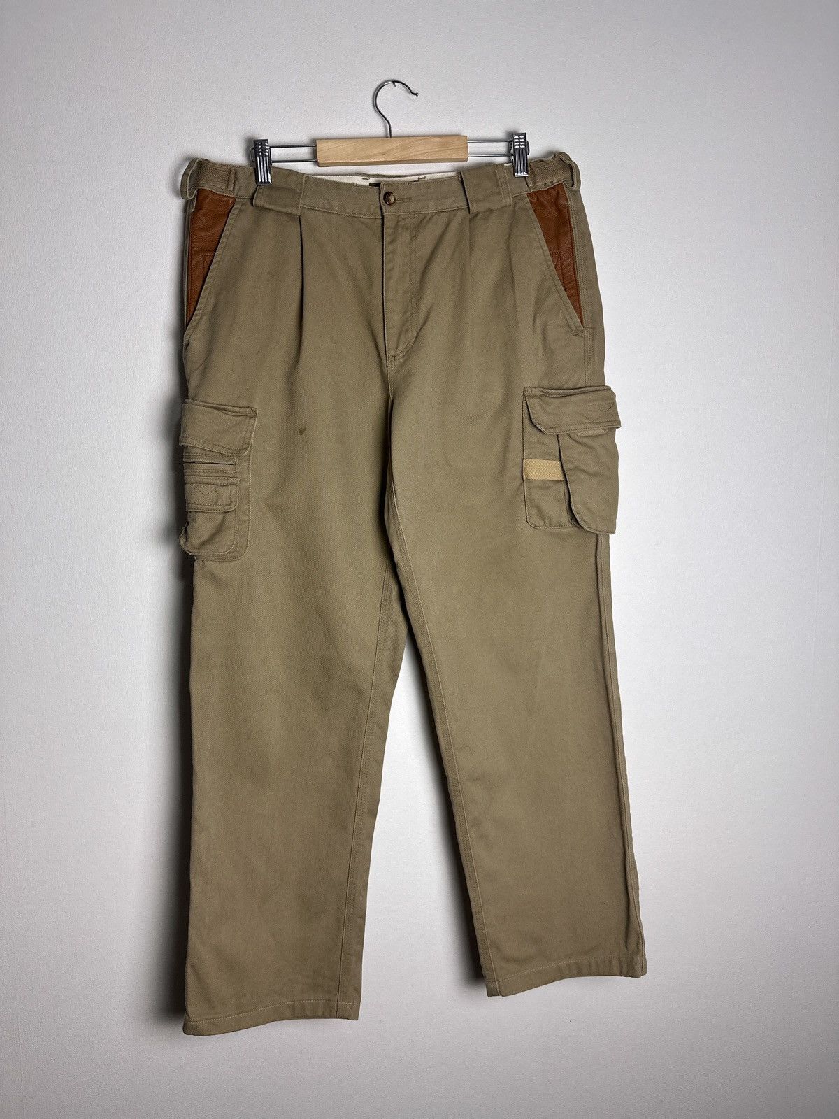 Japanese Brand Orvis Zambezi Twill Cargo Pants Size US 34 / EU 50 - 1 Thumbnail