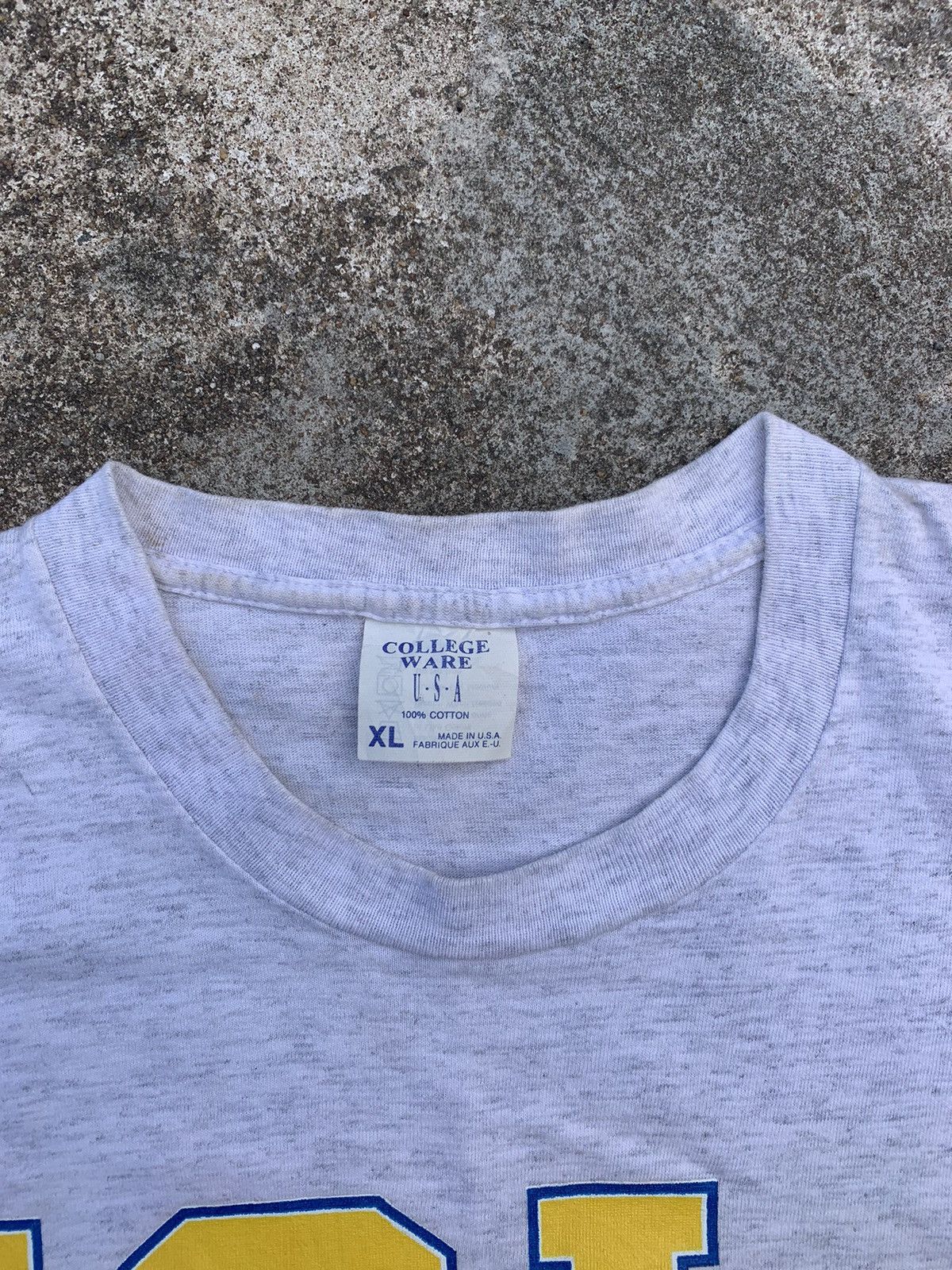 Vintage UCLA BRUINS LOGO Size US XL / EU 56 / 4 - 5 Thumbnail