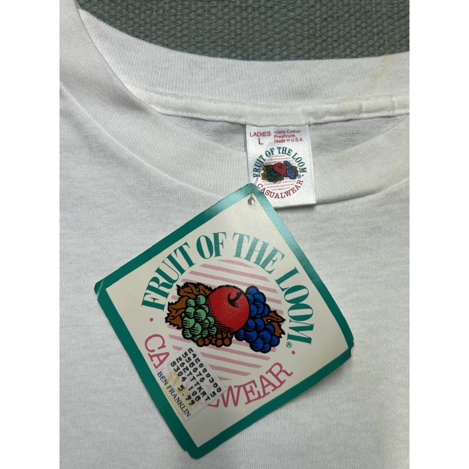 Fruit Of The Loom VINTAGE 90s Fruit of the Loom T-Shirt White Deadstock Large Women stained Size L / US 10 / IT 46 - 6 Thumbnail
