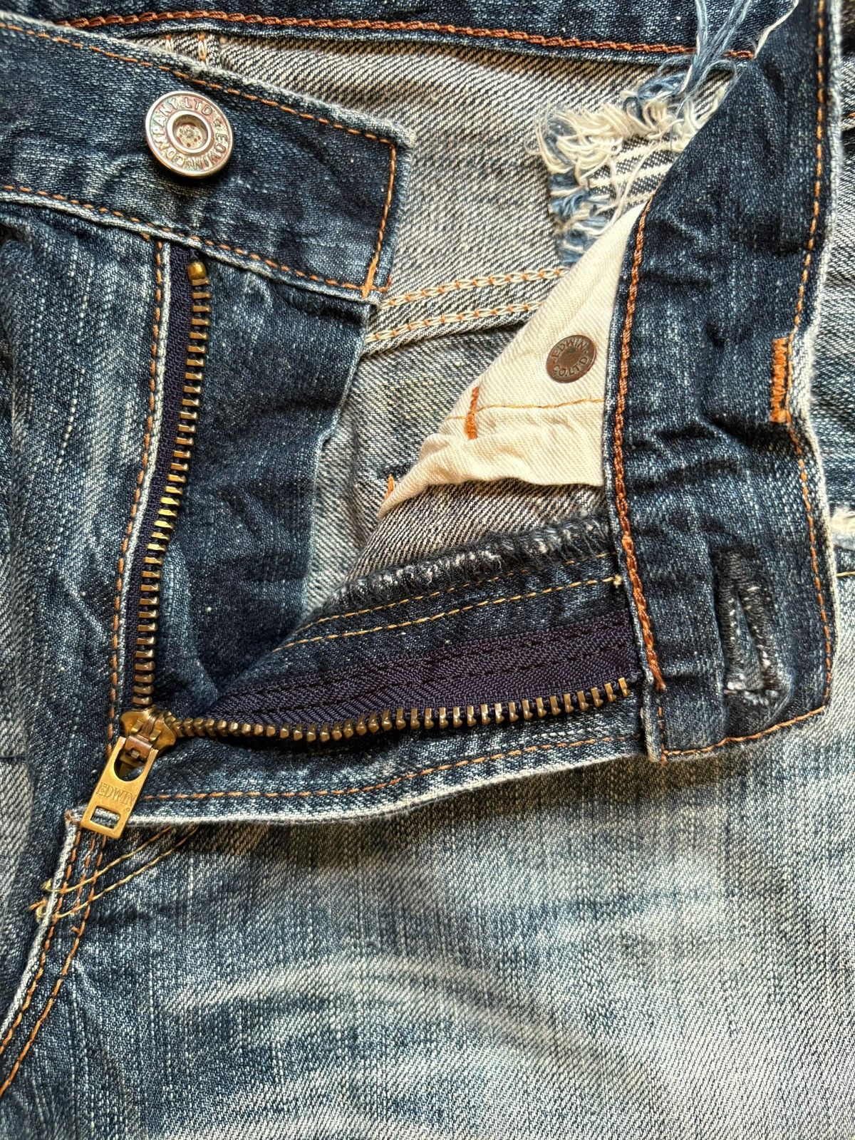 Edwin × Japanese Brand Rebel Vintage Edwin 503 Paint Patch Distress Rip Loose Jean Size US 29 - 9 Thumbnail