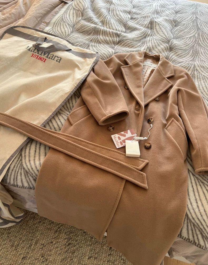 Max Mara Max Mara coat Size M / US 6-8 / IT 42-44 - 1 Thumbnail