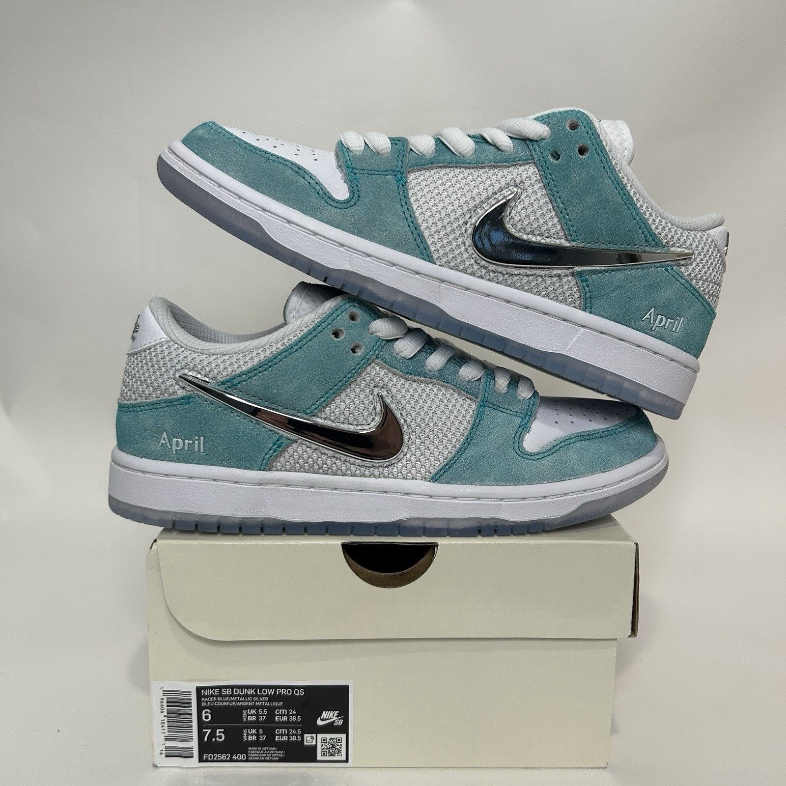 Nike Nike SB Dunk Low Pro QS X April Skateboards “Tiffany” Size US 7.5 / IT 37.5 - 1 Thumbnail