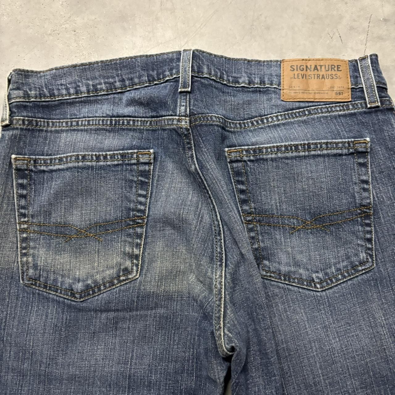 Levi's × Vintage Crazy Vintage Y2K/2000s Grunge Dark Wash Levi’s Denim Jeans! Size US 34 / EU 50 - 7 Thumbnail