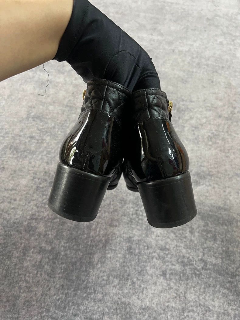 Chanel Chanel Black Gold Chain Ankle Boots Size US 7.5 / EU 40-41 - 6 Thumbnail