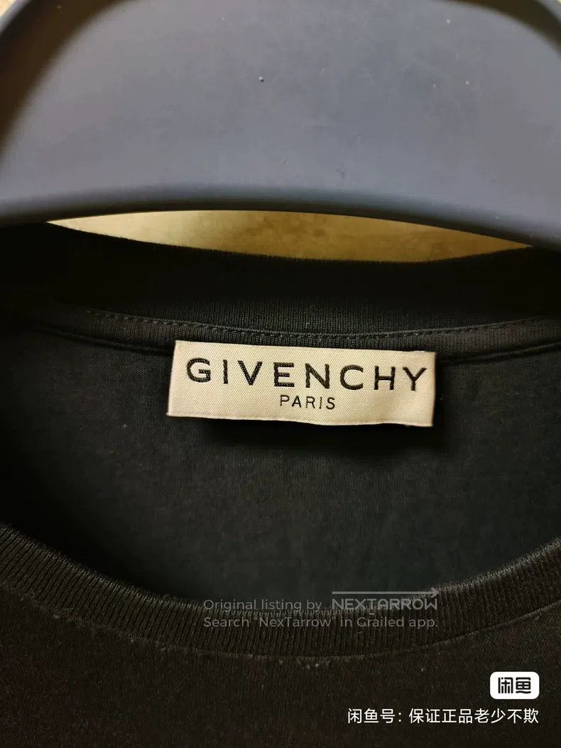 Givenchy Givenchy Short-sleeve T-shirt (3D logo metallic print) Size US M / EU 48-50 / 2 - 4 Thumbnail