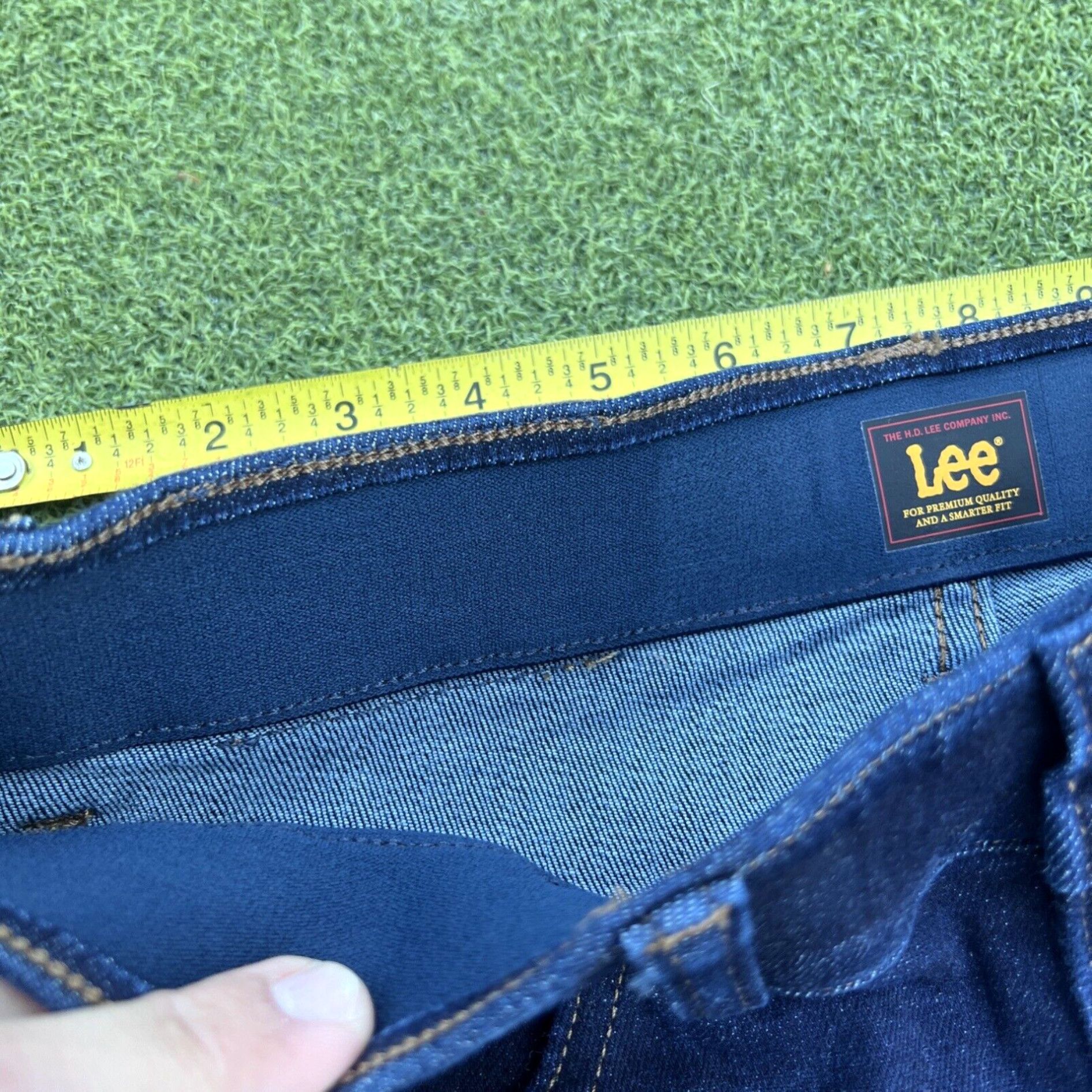 Lee New LEE Womens Straight Jeans Size 6 Medium Wash Cotton Poly Blend Stretch Size 28" / US 6 / IT 42 - 7 Thumbnail