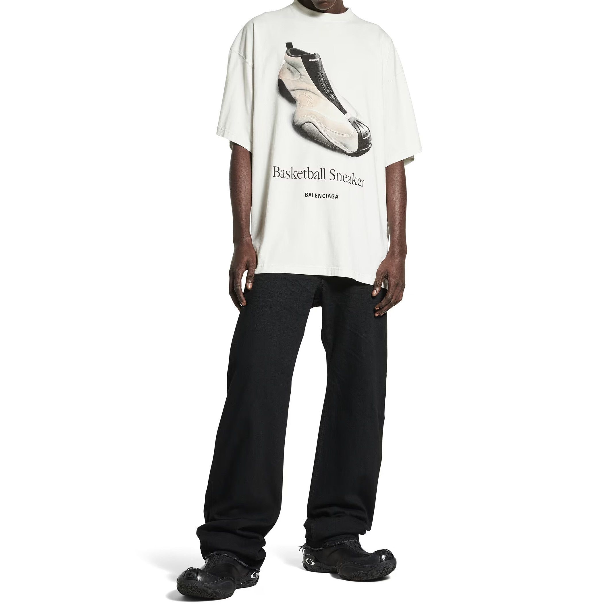Balenciaga o1w1db10526 Basketball Sneaker T-Shirt Oversized in White Size US L / EU 52-54 / 3 - 3 Thumbnail