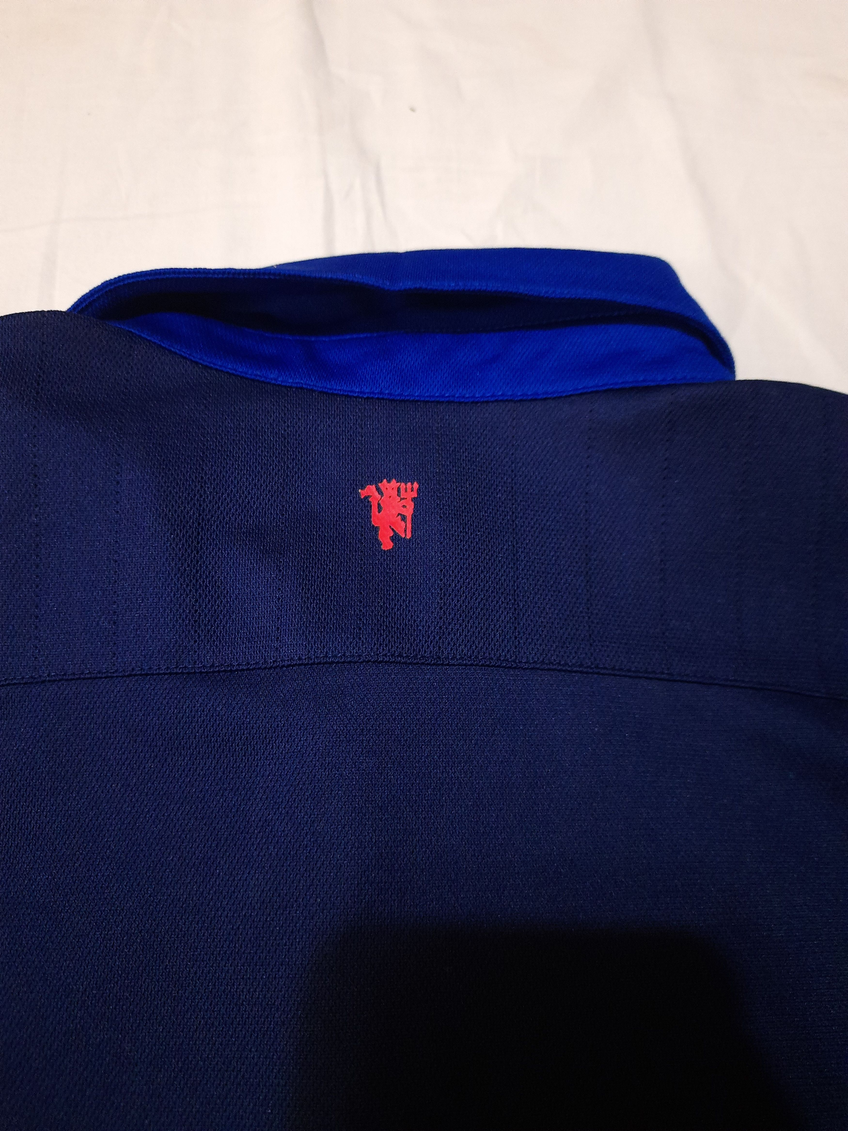 Other Manchester United Y2k Polo Soccer Football jersey Size US M / EU 48-50 / 2 - 4 Thumbnail