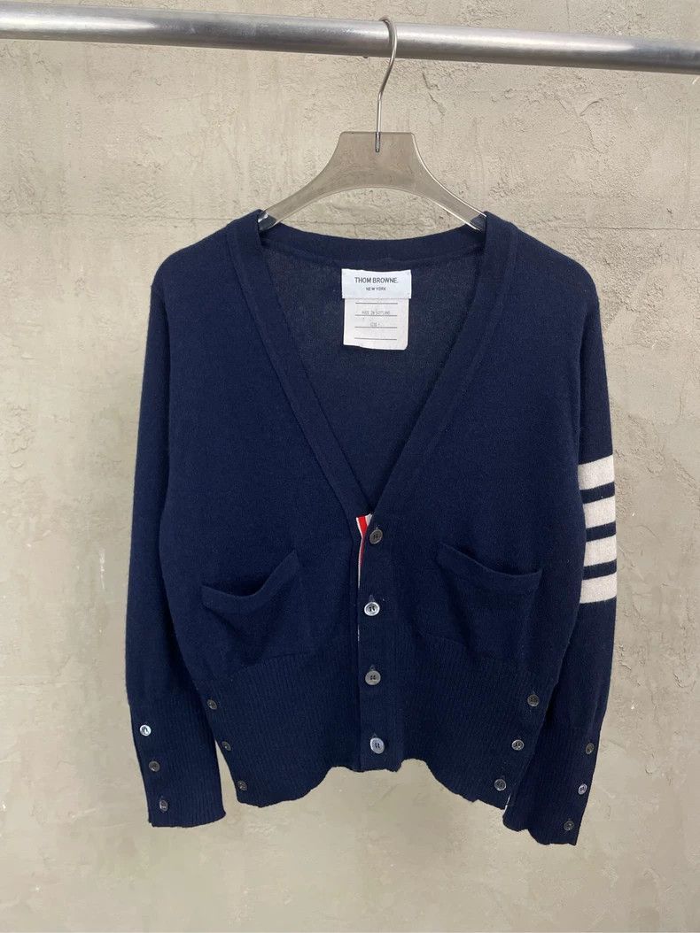 Thom Browne Thom browne Dark blue four-striped cashmere cardigan jacket Size US S / EU 44-46 / 1 - 1 Thumbnail